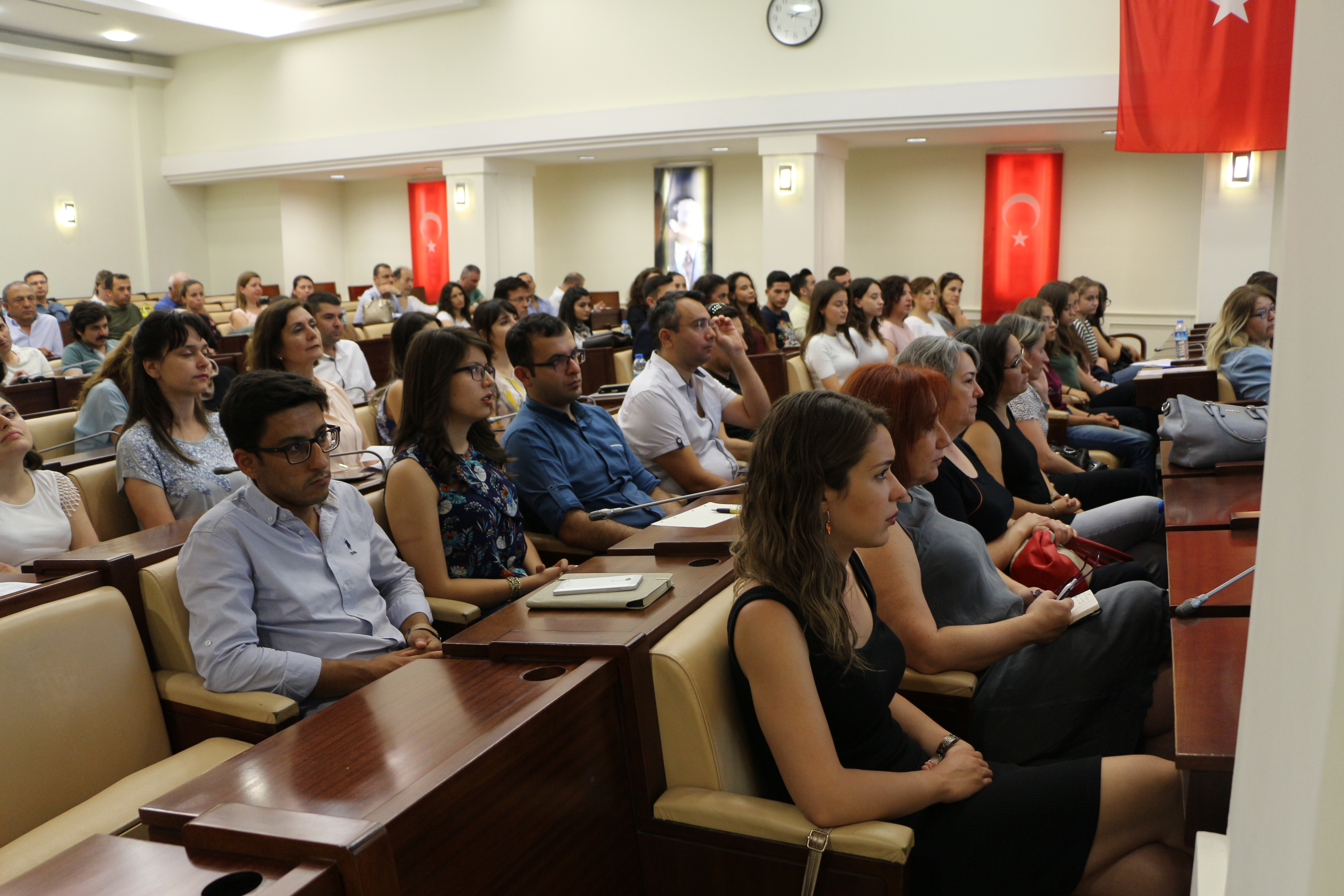 5 HAZİRAN DÜNYA ÇEVRE GÜNÜ ETKİNLİKLERİ KAPSAMINDA DÜZENLENEN “Dünya Nereye Gidiyor? Çevre ve Geleceğimiz” KONULU PANEL EBSO'DA DÜZENLENDİ