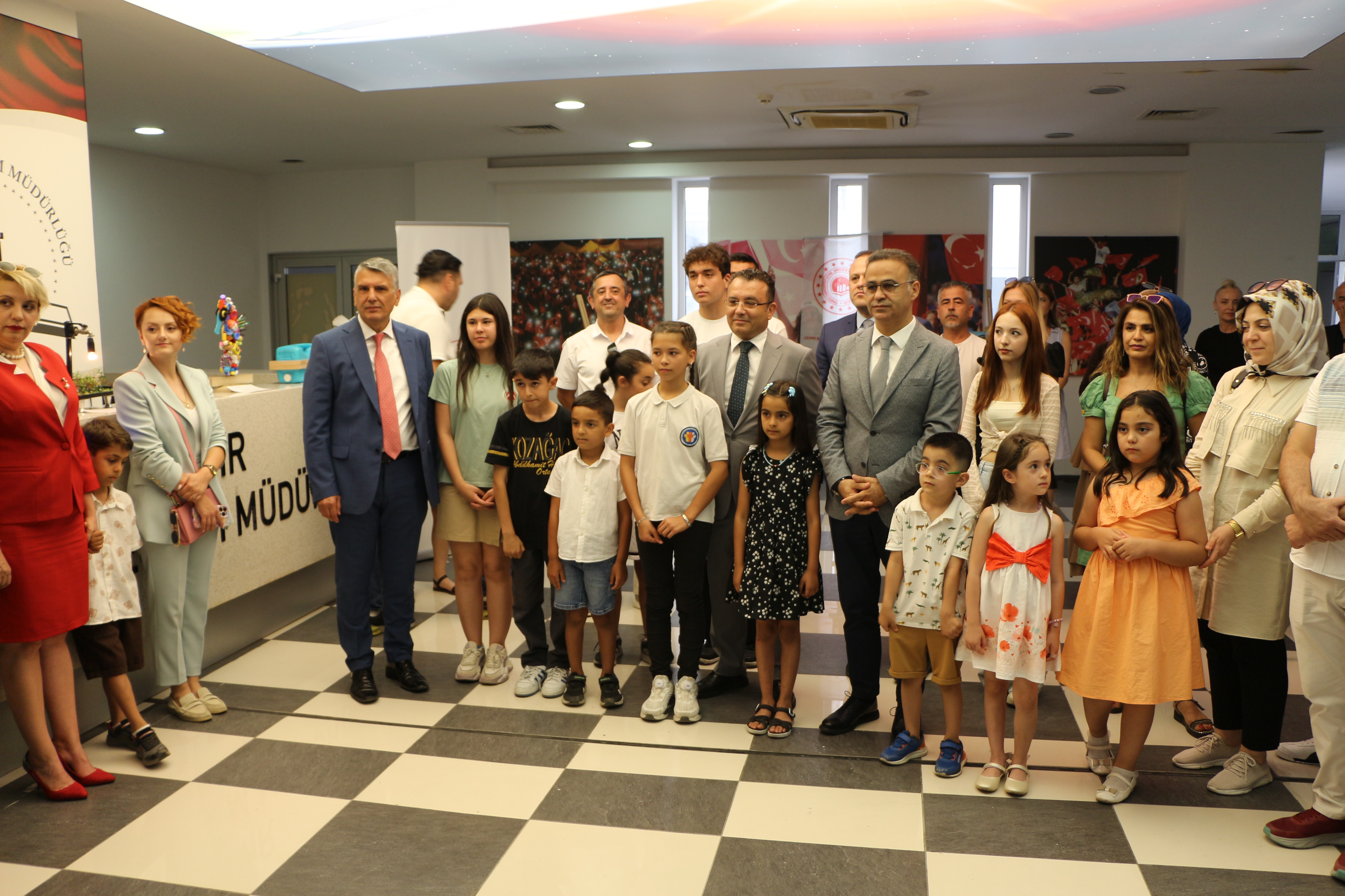 5 Haziran Dünya Çevre Günü kapsamında düzenlenen “Atıktan Sanata Dönüşüm” yarışması ödül töreni