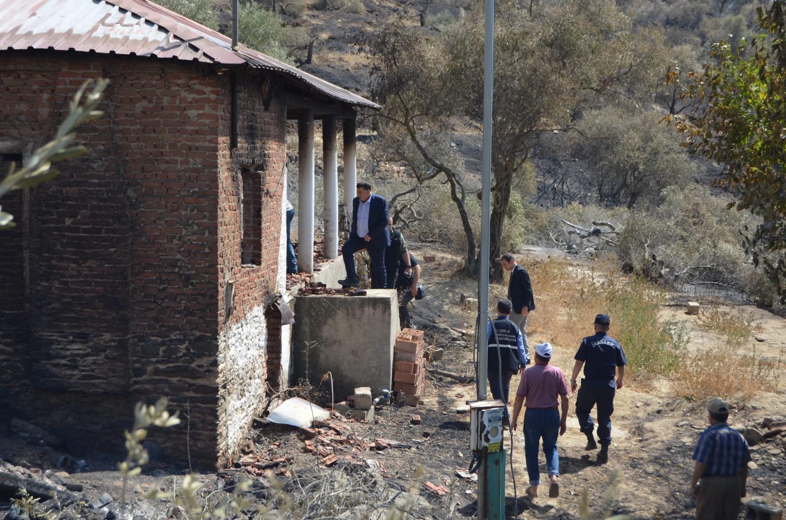 Bakan Yardımcımız Sayın Hasan Suver, Bayındır ve Tire ilçelerinde meydana gelen yangınlarla ilgili incelemelerde bulundu.