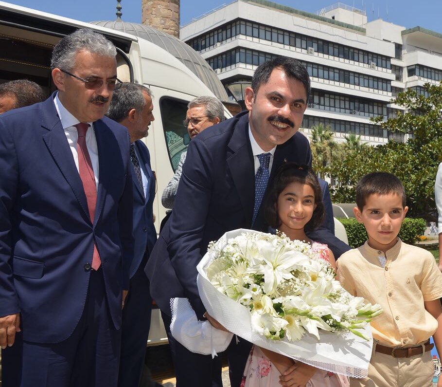 ÇEVRE VE ŞEHİRCİLİK BAKANIMIZ SAYIN MURAT KURUM'UN İZMİR TEMASLARI BAŞLADI