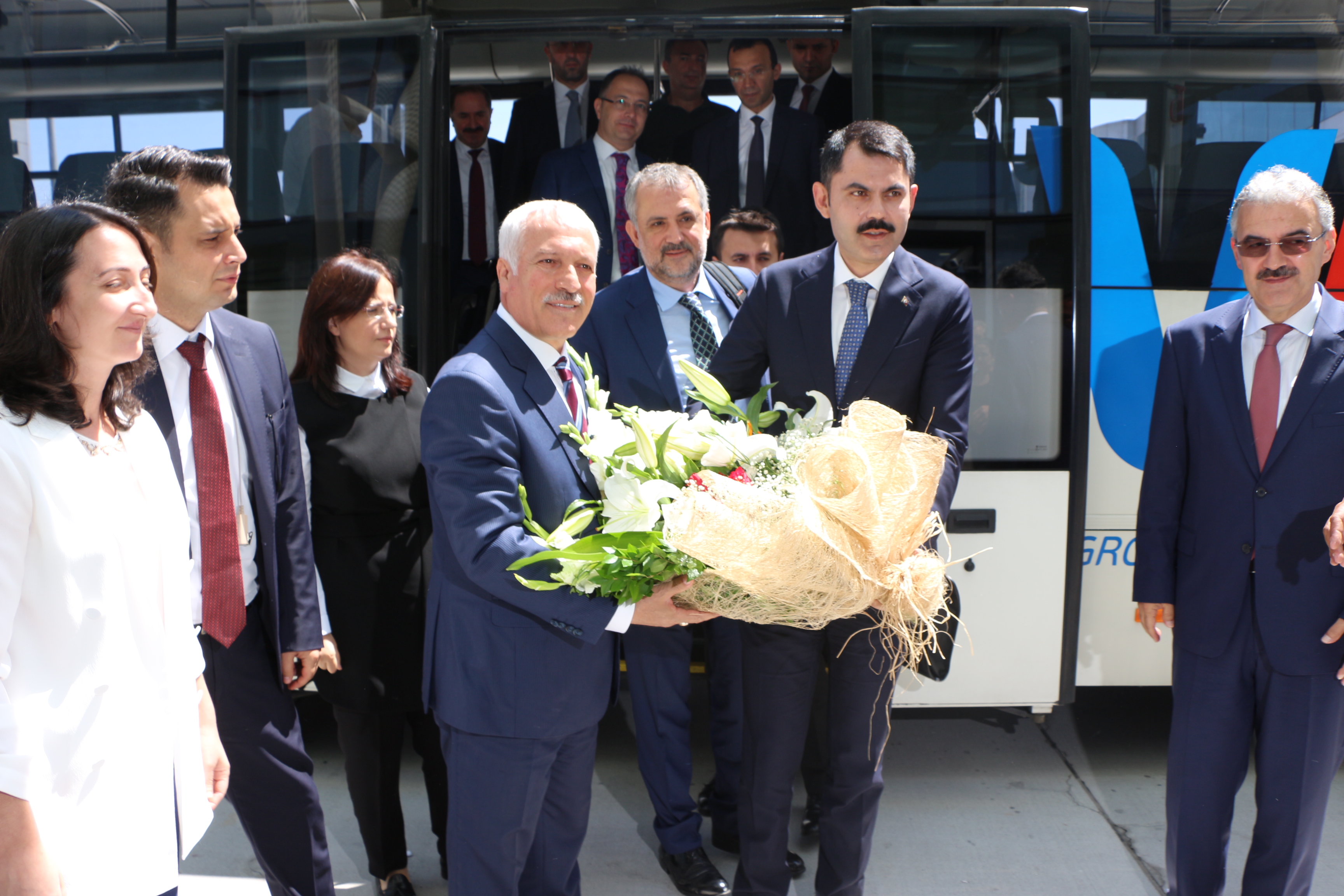 ÇEVRE VE ŞEHİRCİLİK BAKANIMIZ SAYIN MURAT KURUM'UN İZMİR TEMASLARI BAŞLADI