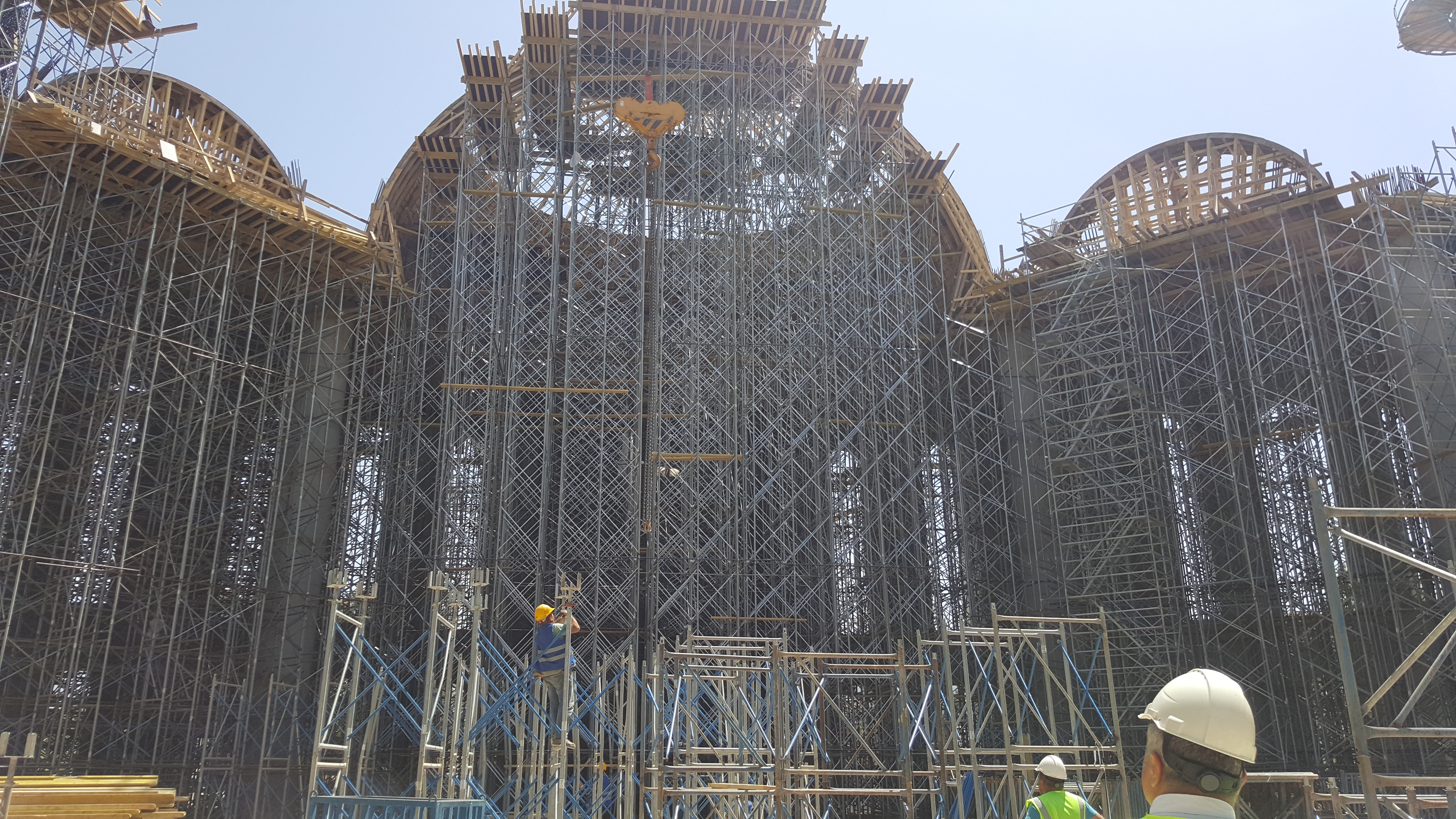 Ege Bölgesinin en büyük camisi olan Nevvar Salih İşgören Ulu Camii inşaatı, İl Müdürümüz Sayın Ömer ALBAYRAK ve ilgili kontrol teşkilatı tarafından denetlenmiştir.