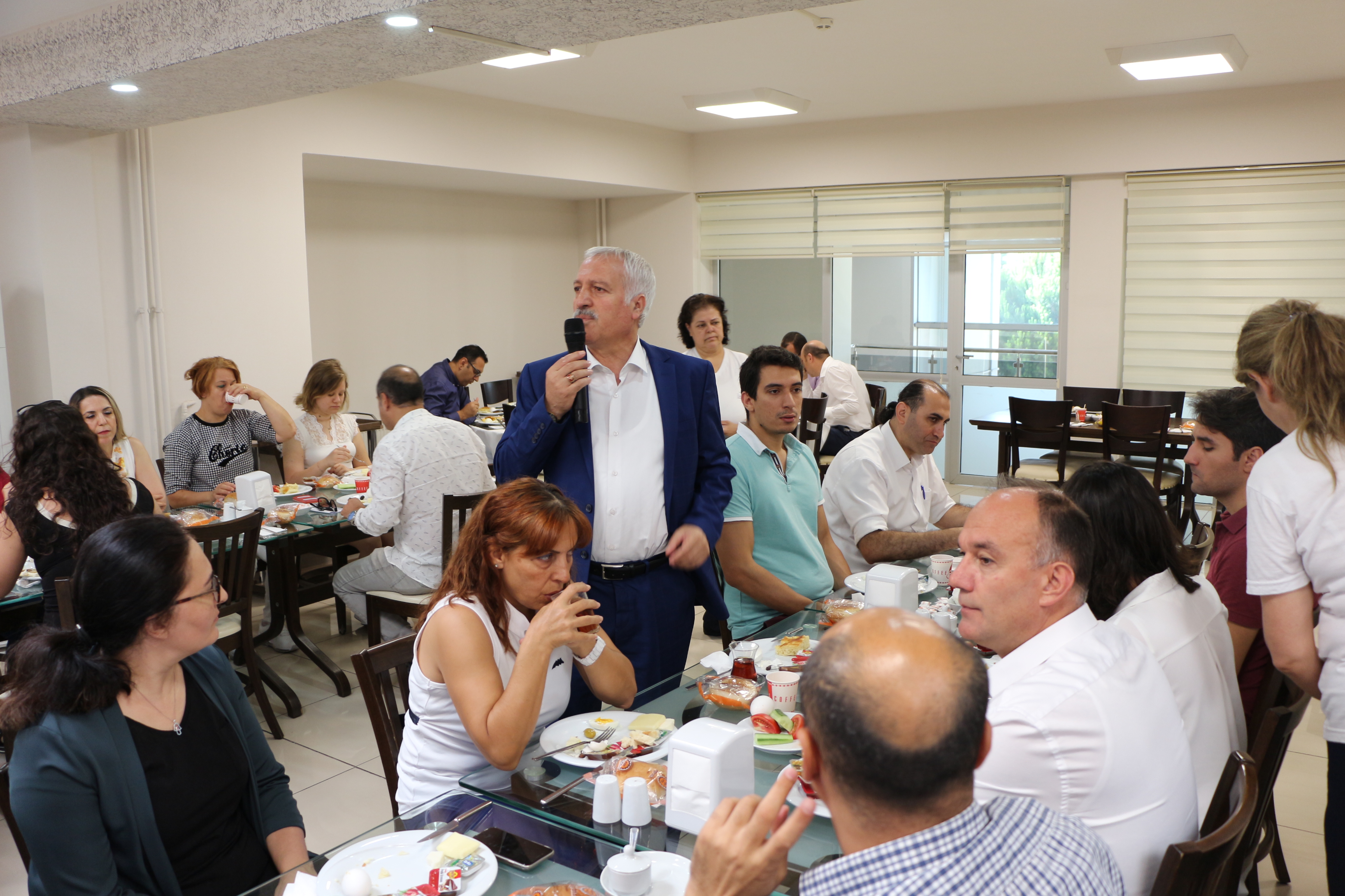 GELENEKSEL OLARAK HER AYIN İLK HAFTASI YAPILAN KAHVALTI TOPLANTISININ ANA KONUSU; 