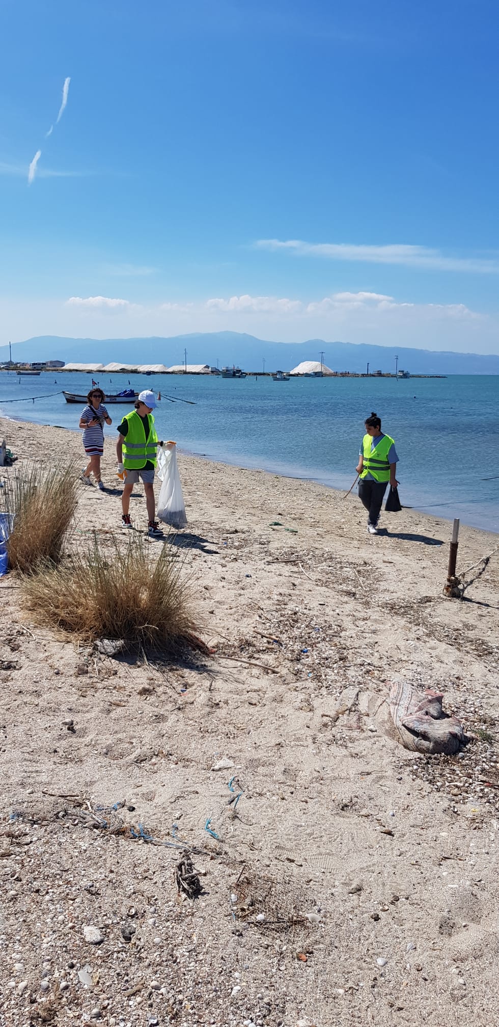 İzmir Kuş Cenneti Homa Dalyanı'nda Deniz, Kıyı Temizliği Etkinliği
