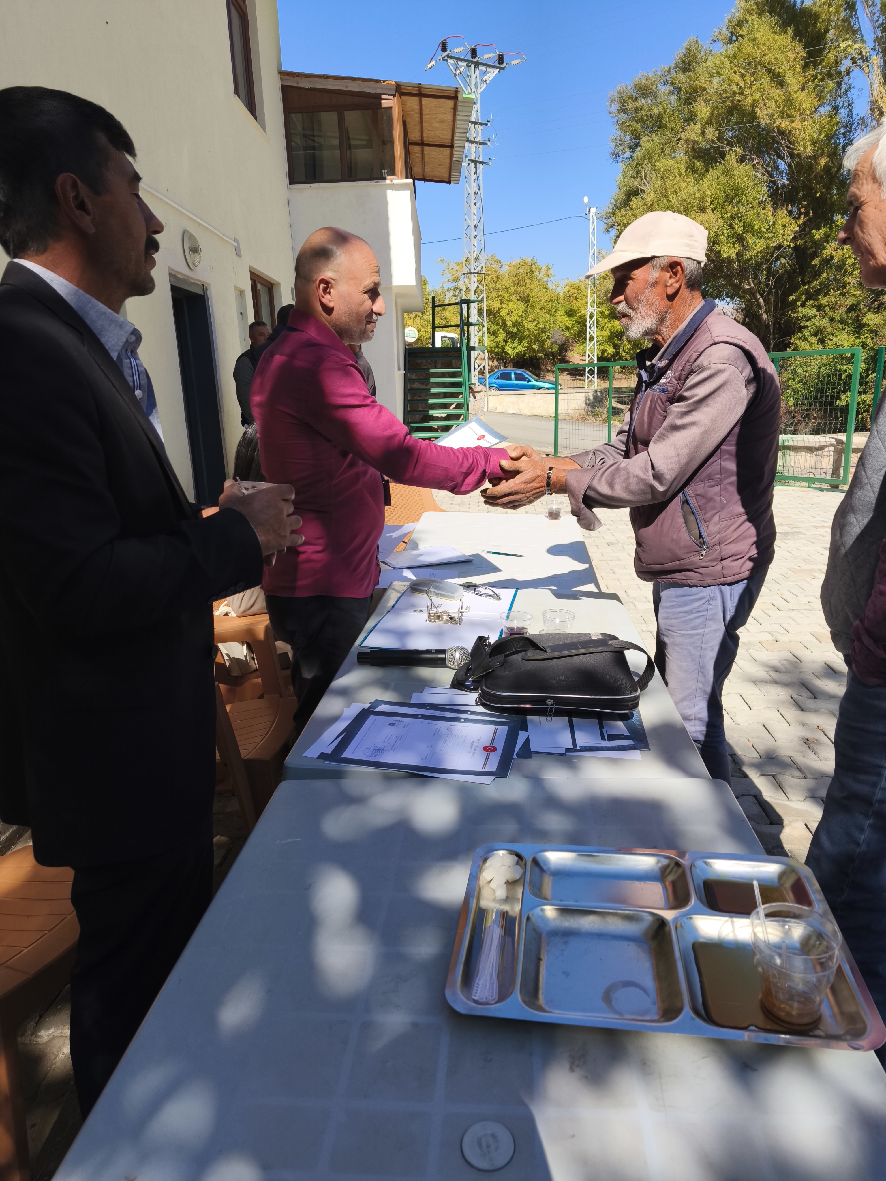 GÖKSUN YANTEPE MAHALLESİ İSKâN PARSELLERİN TAPULARI DAĞITILDI