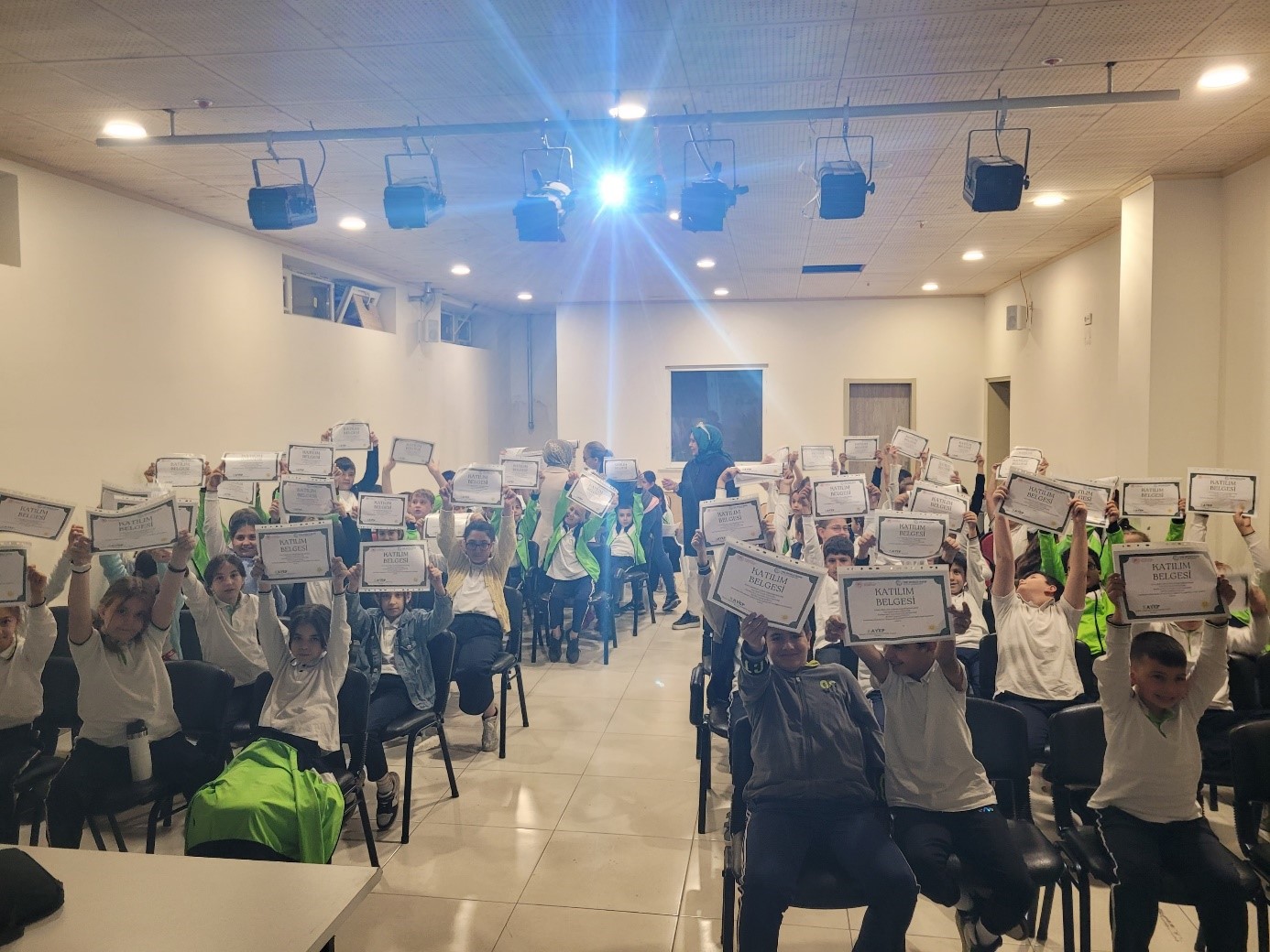 Güneş Okul Projesiyle Geleceğin Enerjisi Çocuklara Anlatıldı