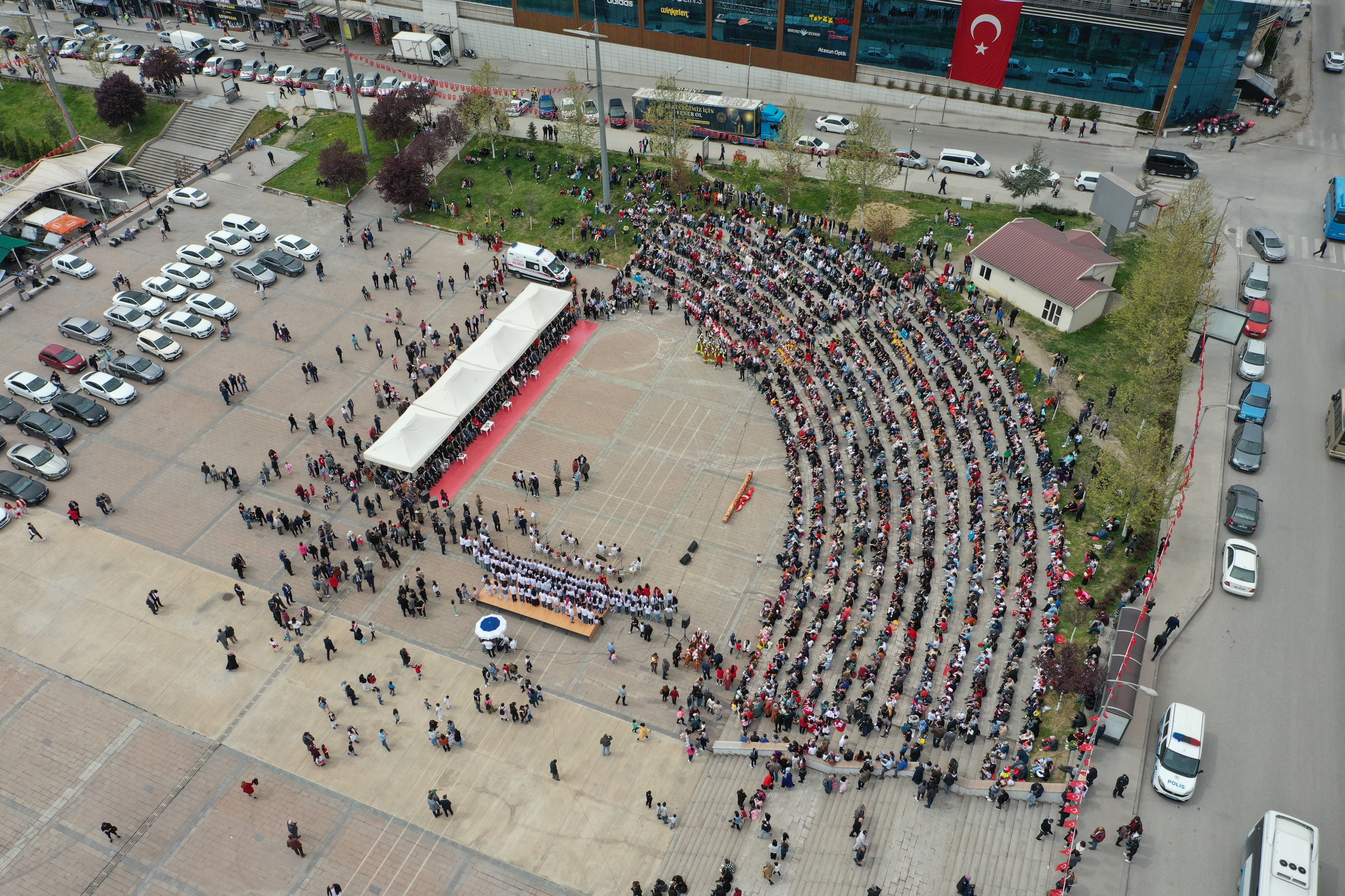 23 Nisan Ulusal Egemenlik ve Çocuk Bayramı