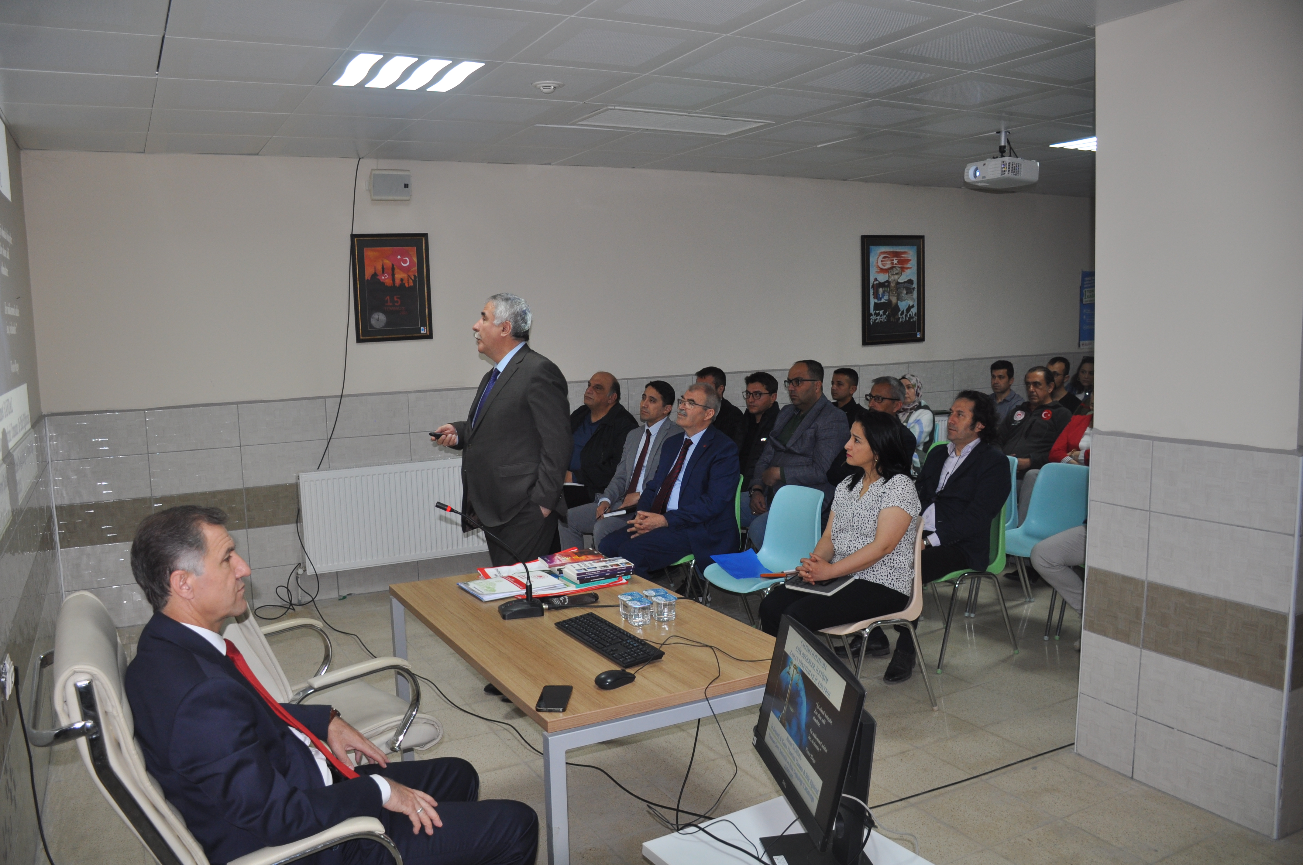 Bakanlığımız İç Denetçisi Sn. Ahmet SANDAL İl Müdürlüğümüz Personeline seminer verdi