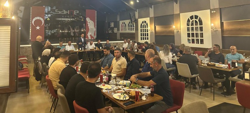 Emekliye ayrılan Zafer Filtekin'e  veda yemeği düzenlendi, İl Müdürümüz Sayın Rahmi TOKTAŞ bir plaket sundu kendisine bundan sonraki yaşamında başarılar diledi.
