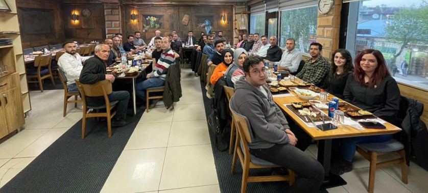  Malatya Çevre , Şehircilik ve İklim Değişikliği İl Müdürlüğüne  Tayin giden  Mimar Hilal ORAL ve Van D.S.İ Bölge Müdürlüğüne atanan Harita Mühendisi Velat ÖZTUNÇ için  veda yemeği düzenlendi.