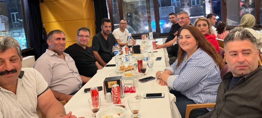 Manisa Çevre , Şehircilik ve İklim Değişikliği İl Müdürlüğüne  Tayin giden  Çevre Mühendisi Abdullah ÖZKAYA için veda yemeği düzenlendi.