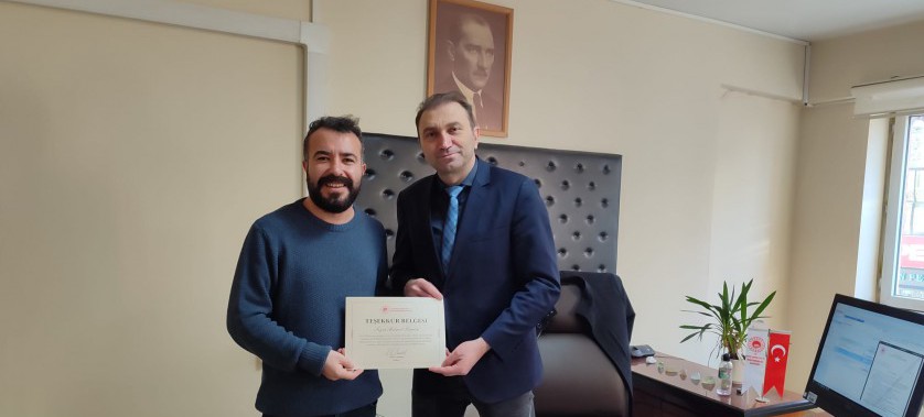 Sayın Bakanımız Murat KURUM' un Deprem Bölgesinde görev alan Personellerimize vermiş olduğu teşekkür belgelerinin dağıtımı yapılmıştır.