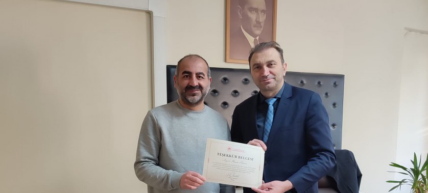 Sayın Bakanımız Murat KURUM' un Deprem Bölgesinde görev alan Personellerimize vermiş olduğu teşekkür belgelerinin dağıtımı yapılmıştır.
