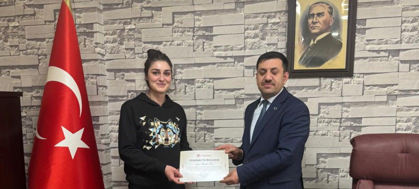 Sayın Bakanımız Murat KURUM' un Deprem Bölgesinde görev alan Personellerimize vermiş olduğu teşekkür belgelerinin dağıtımı yapılmıştır.
