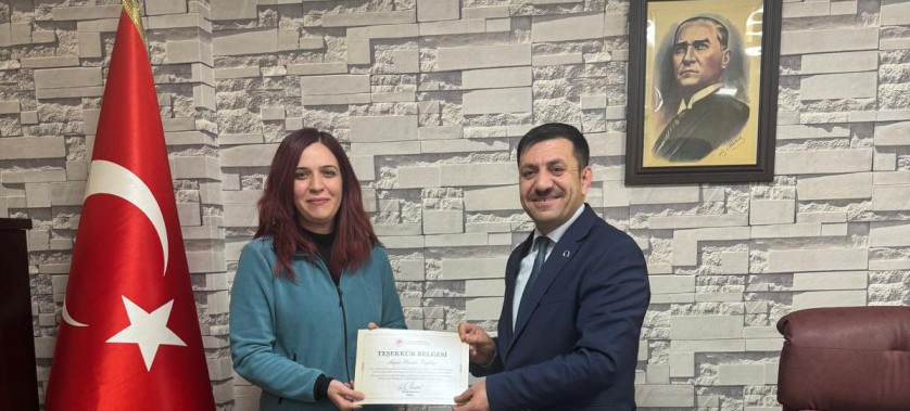 Sayın Bakanımız Murat KURUM' un Deprem Bölgesinde görev alan Personellerimize vermiş olduğu teşekkür belgelerinin dağıtımı yapılmıştır.