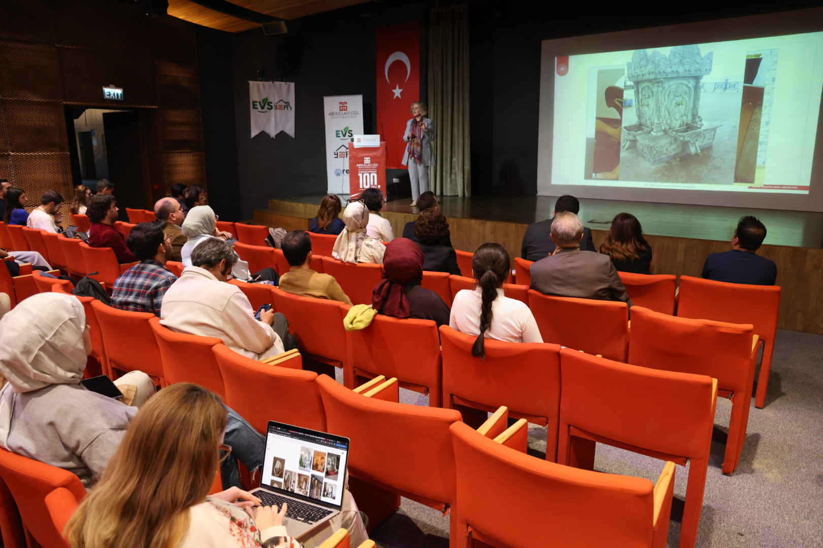 AGÜ'DE SIFIR ATIK SEMİNERİ