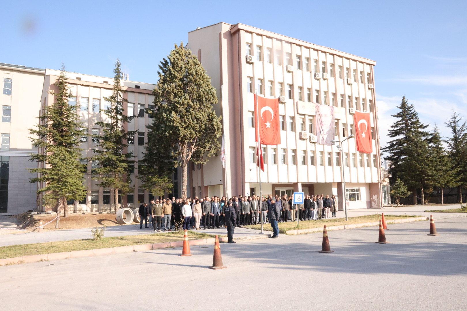 ATA’MIZI SAYGI VE MİNNETLE ANDIK