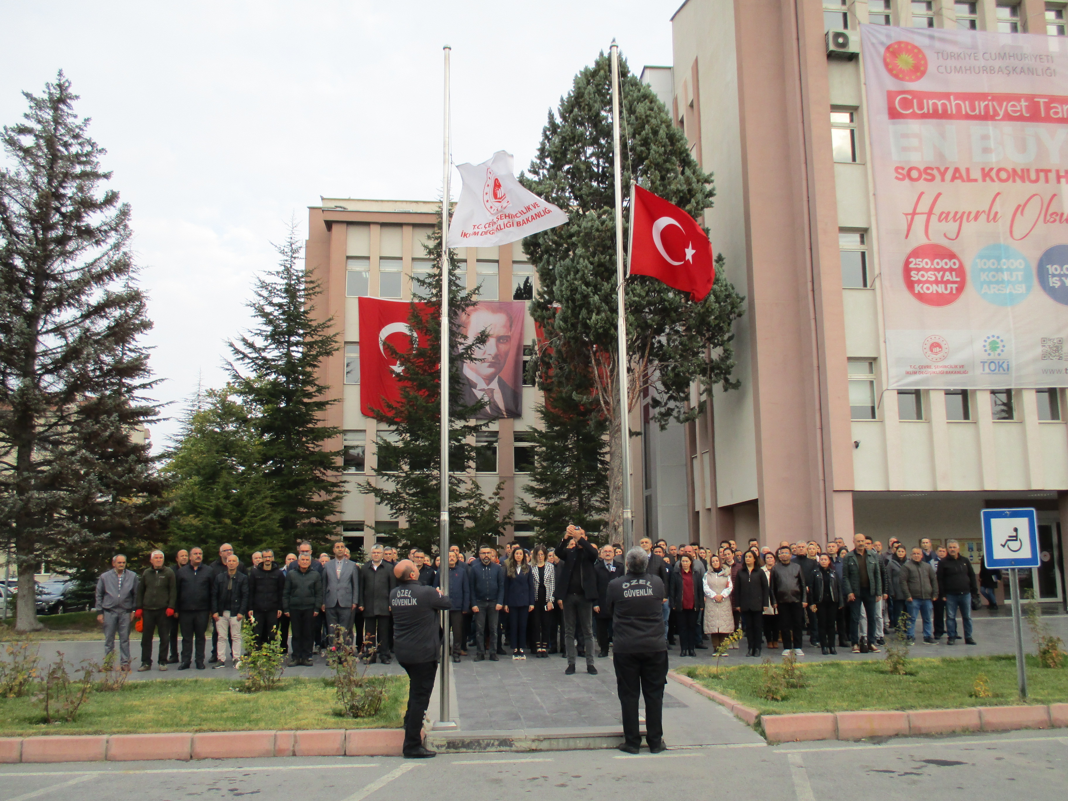 EBEDİYETE UĞURLANIŞININ 84. YILINDA ATA’MIZI  ANIYORUZ