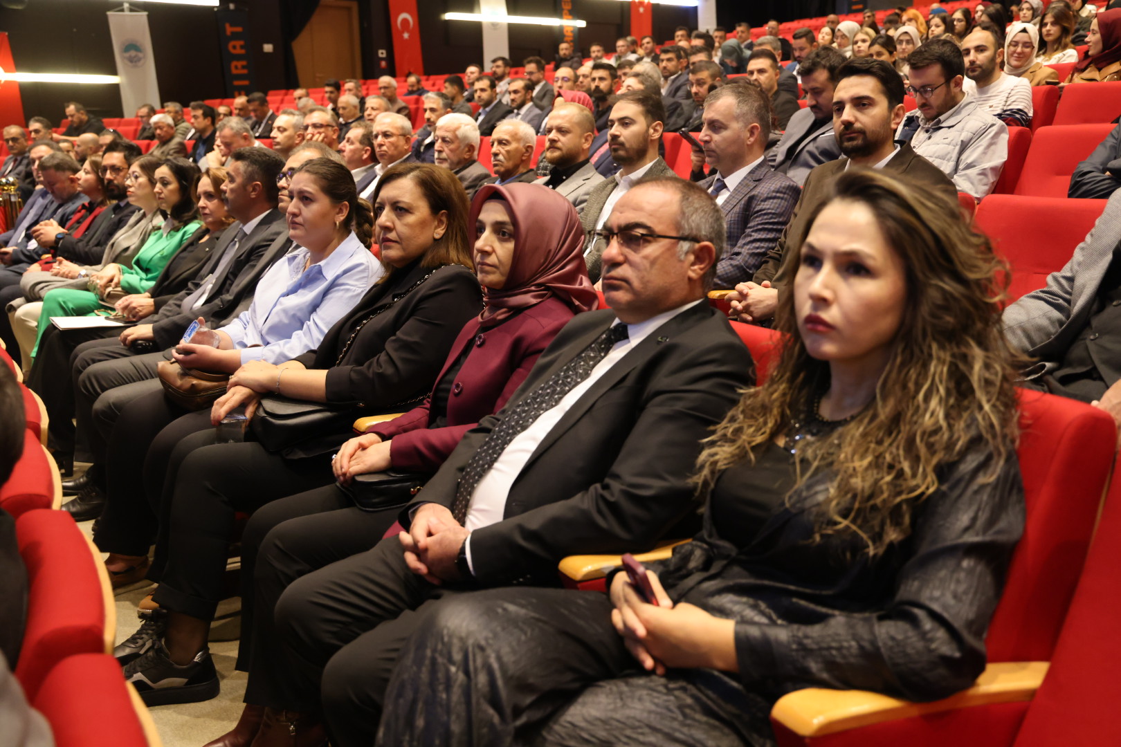 HER YÖNÜYLE KENTSEL DÖNÜŞÜM ZİRVESİ