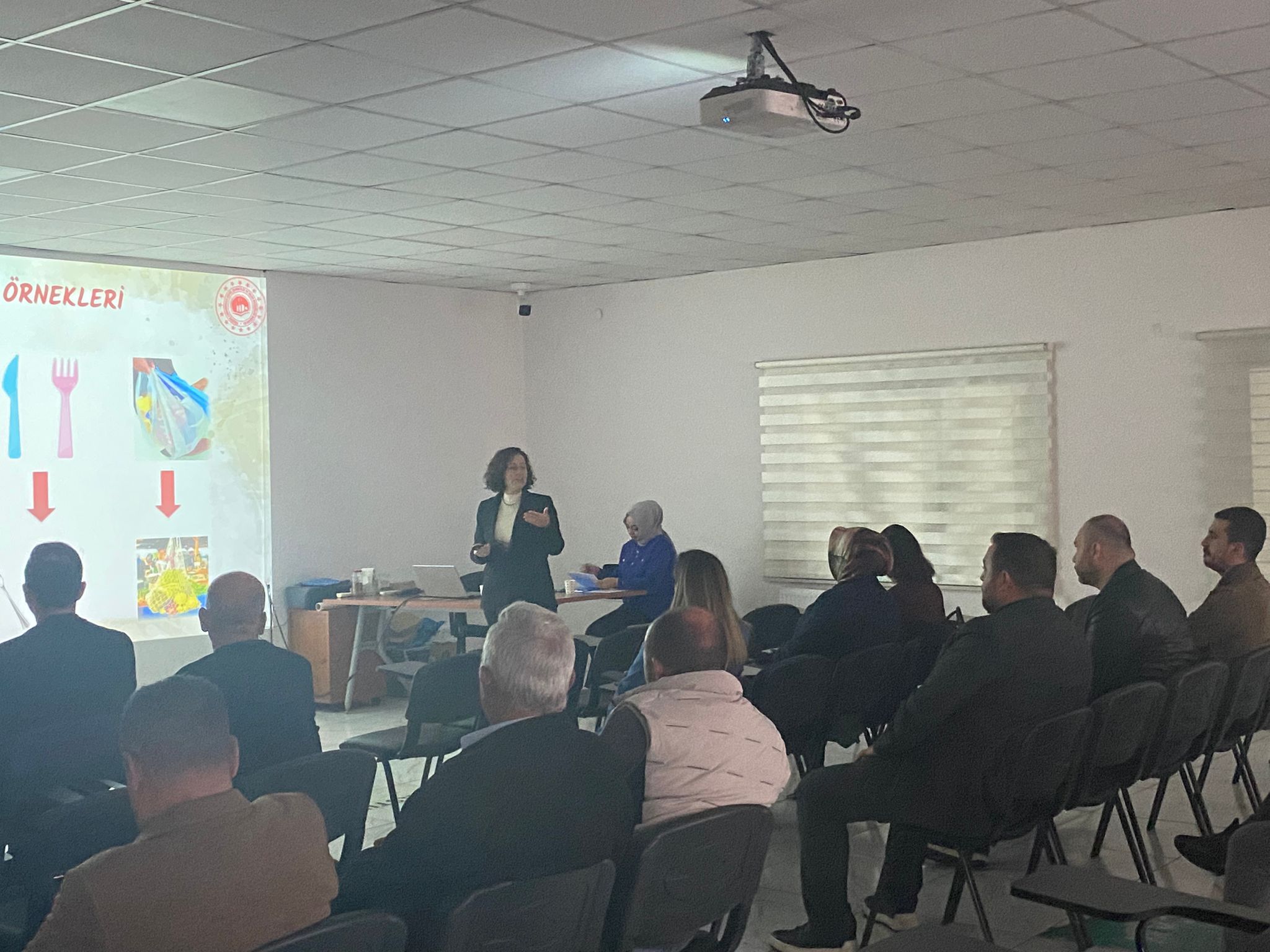 SIFIR ATIK EĞİTİMLERİ DÜZENLENDİ