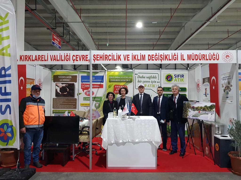 10-12 Aralık 2021 Kırklareli Tarım Hayvancılık Gıda Sanayi ve Otomotiv  Fuarı'nda Kırklareli Çevre, Şehircilik ve İklim Değişikliği İl Müdürlüğü olarak yerimizi aldık.. Standımıza Bekliyoruz...