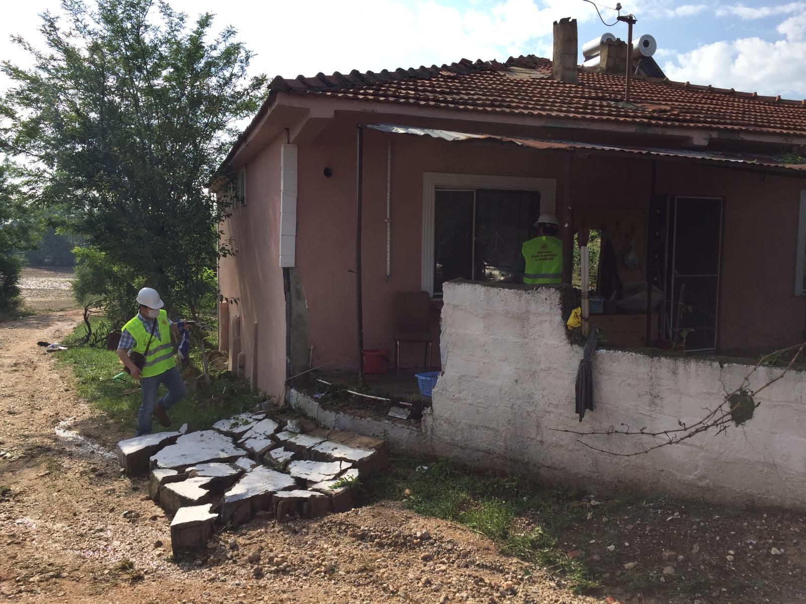 15.06.2020 Tarihinde İlimiz Merkez Üsküpdere Köyünde meydana gelen afet sonrasında Müdürlüğümüz personeli tarafından hasar tespit çalışmaları yapılmıştır.