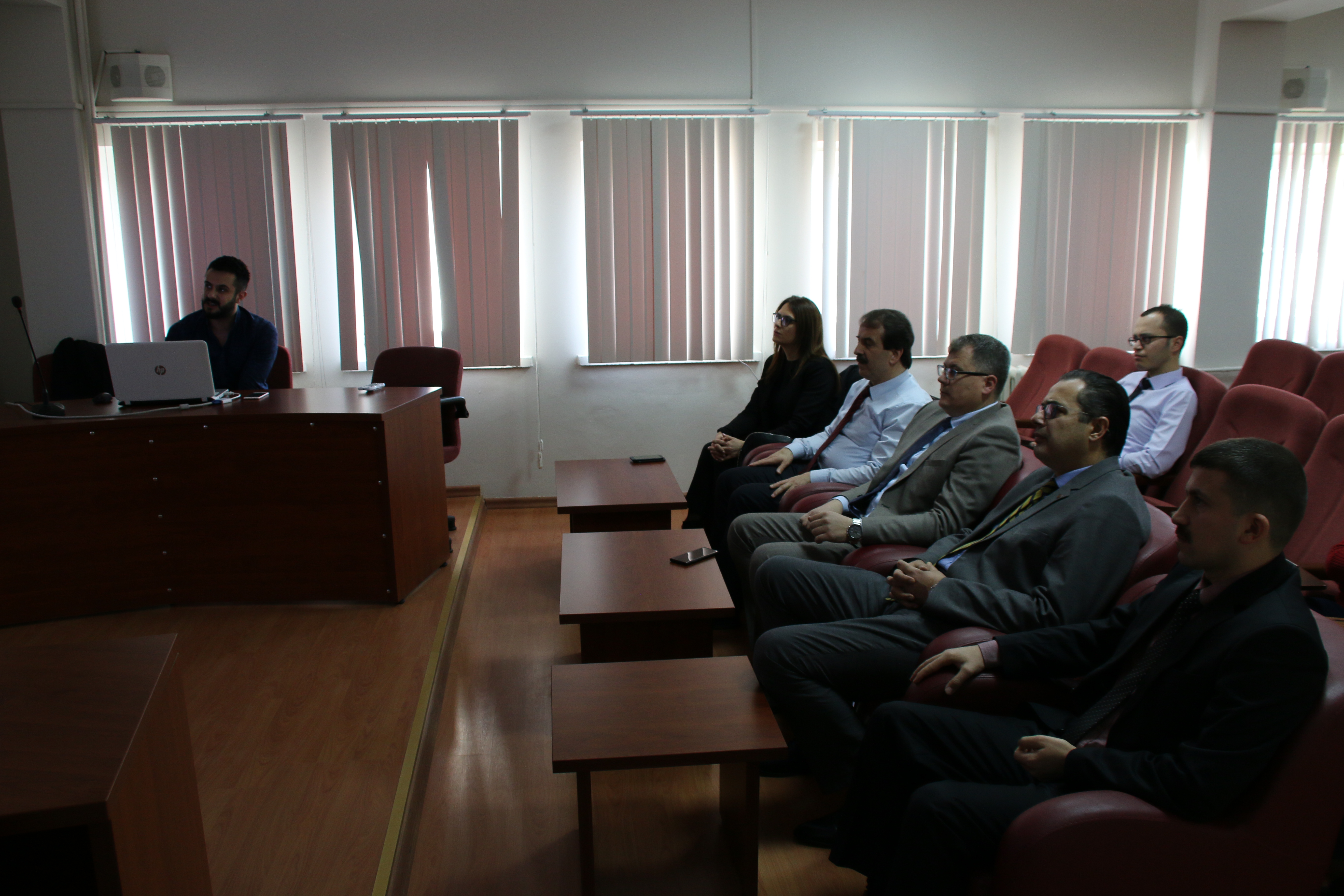 İl Müdürlüğümüz personeline, Bakanlığımız Teknik Personelinin Kullandığı Ödenek Temini ve Yaklaşık Maliyet Hazırlanması İle İle ilgili OSKA Yazılımı hakkında  Firma Yetkilieri Tarafından Bilgilendirme Semineri Verilmiştir.i