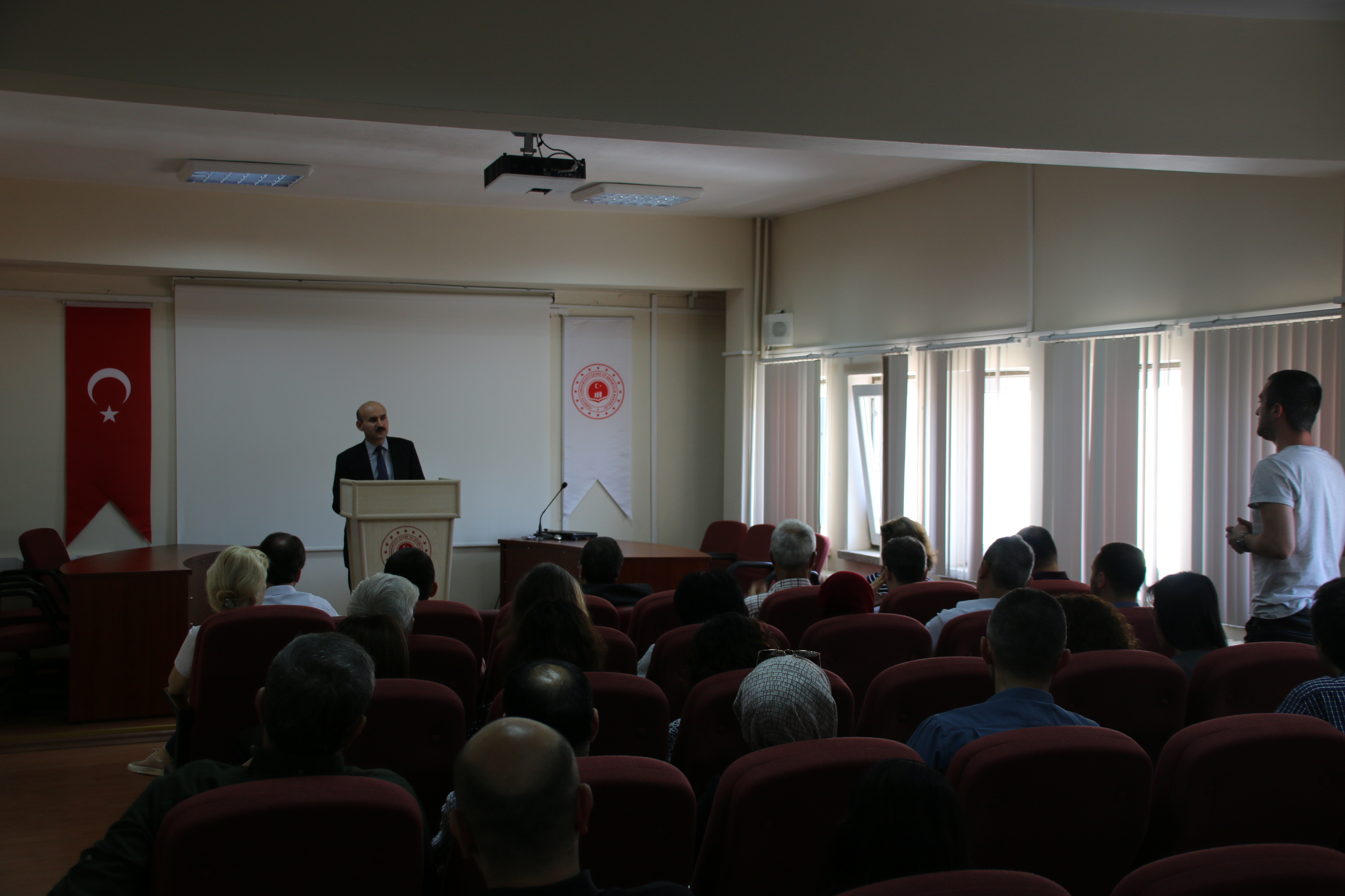 İL MÜDÜRLÜĞÜMÜZDE YAPILAN İŞ VE İŞLEMLERLE İLGİLİ YILLIK DEĞERLENDİRME TOPLANTISI YAPILDI