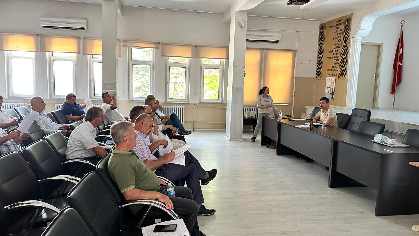 Kentsel Dönüşüm Uygulamaları hakkında muhtarlar ile toplantı düzenlendi