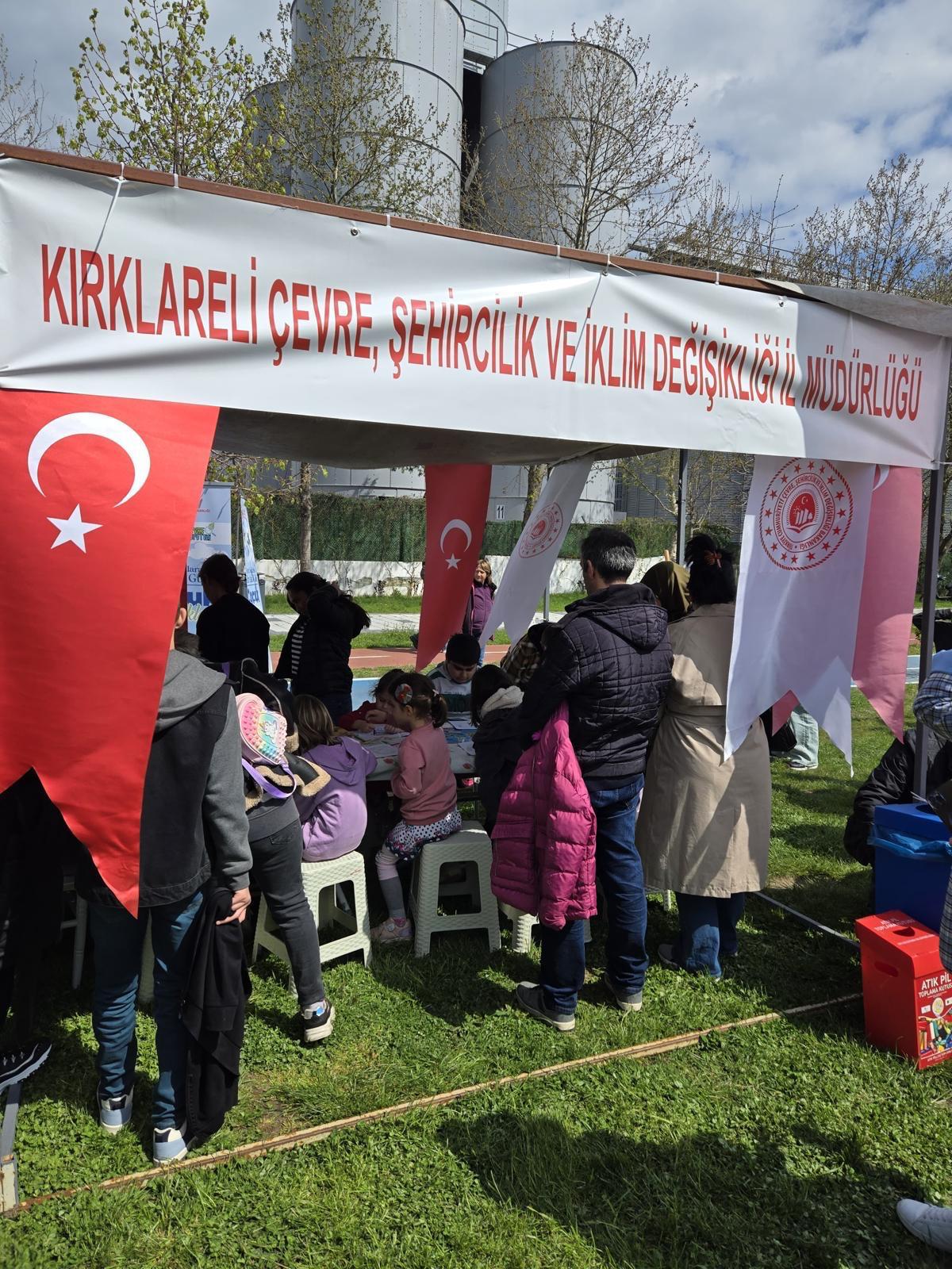 Millet Bahçesinde düzenlenen ''Dünya Romanlar Günü'' etkinliğine İl Müdürlüğümüz olarak katılım sağladık.