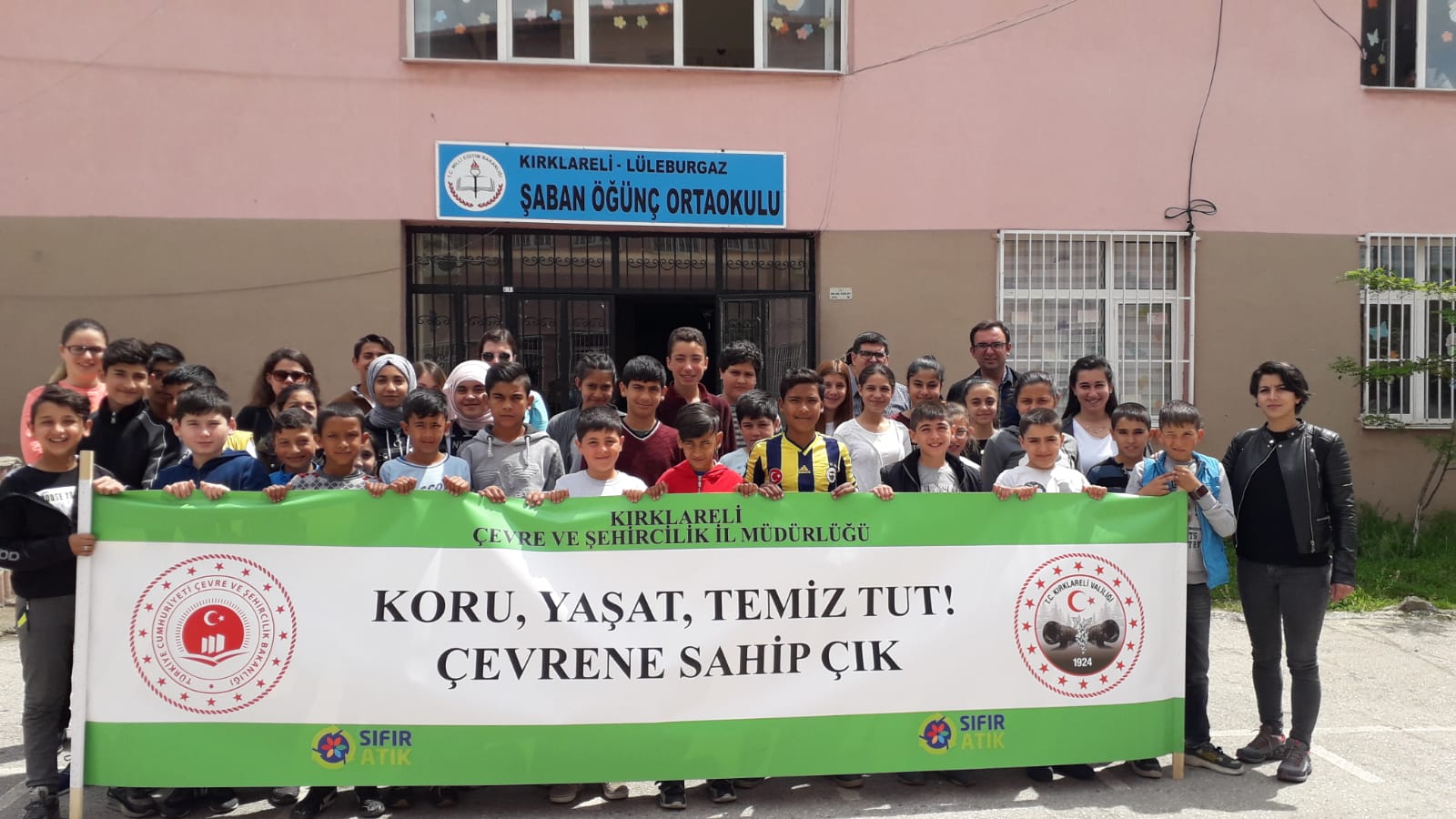 SIFIR ATIK PROJESİ KAPSAMINDA LÜLEBURGAZ ŞABAN ÖĞÜNÇ ORTAOKULU ÖĞRENCİLERİNE ÇEVRE VE SIFIR ATIK KONULU SUNUM YAPILDI