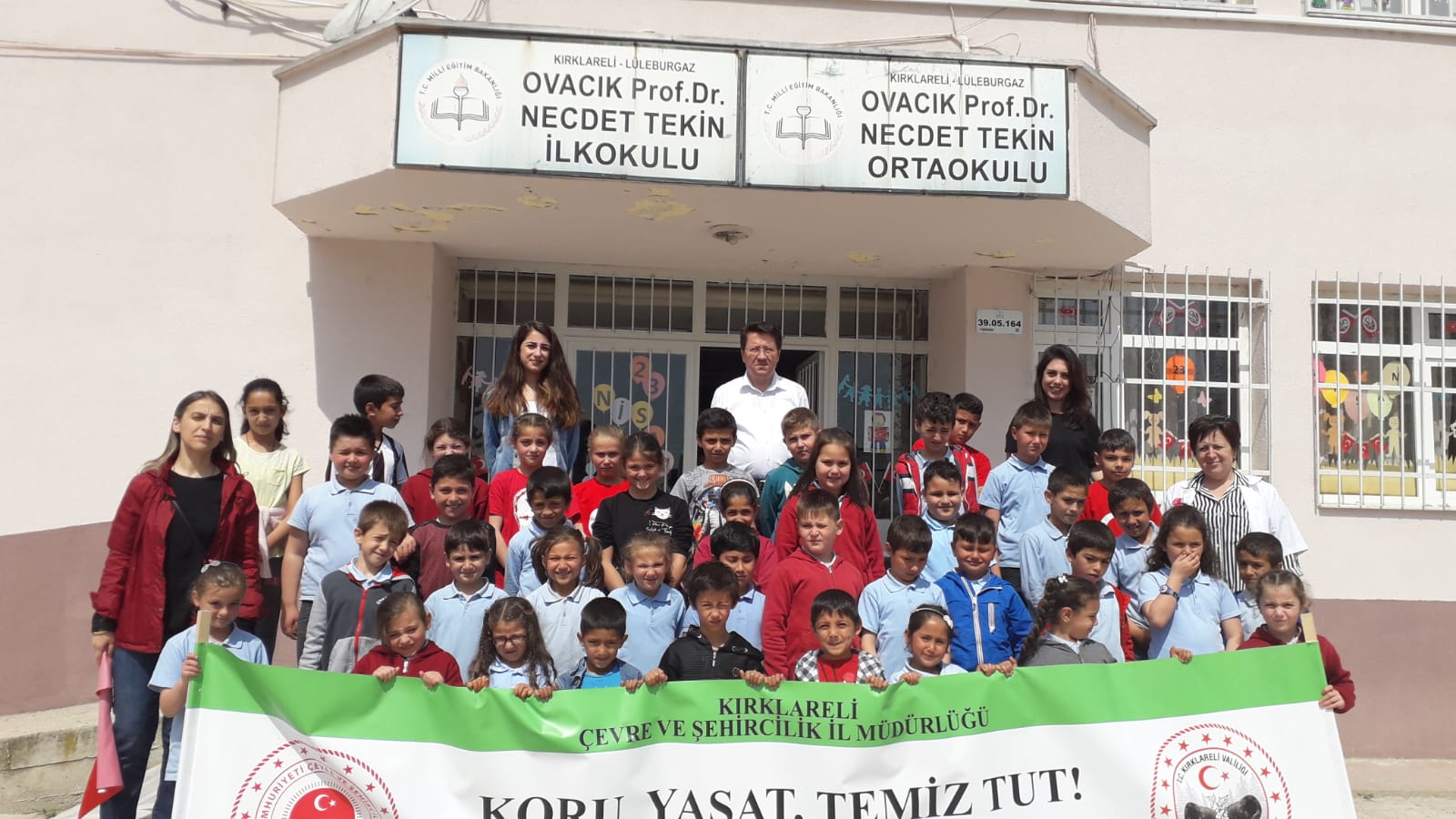 SIFIR ATIK PROJESİ KAPSAMINDA LÜLEBURGAZ OVACIK PROF. DR. NECDET TEKİN İLKOKULU- ORTAOKULU ÖĞRENCİLERİNE ÇEVRE VE SIFIR ATIK KONULU SUNUM YAPILDI