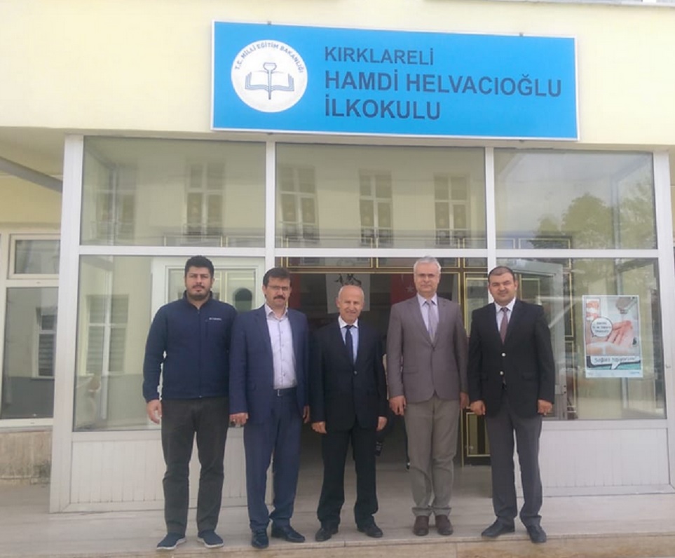 SIFIR ATIK PROJESİ KAPSAMINDA KIRKLARELİ HAMDİ HELVACIOĞLU İLKOKULU ÖĞRENCİLERİNE ÇEVRE VE SIFIR ATIK KONULU SUNUM YAPILDI