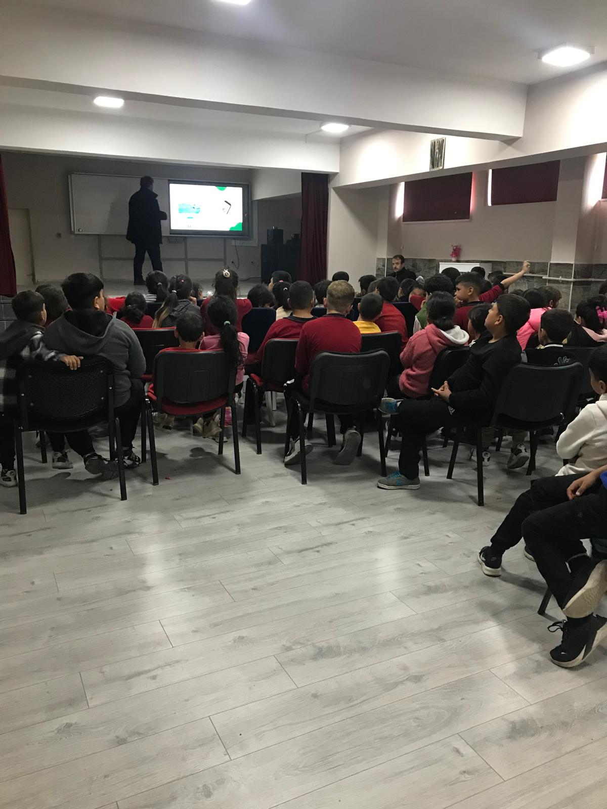 Sıfır atık ve Geri dönüşüm konularında  eğitimlerimiz devam ediyor.