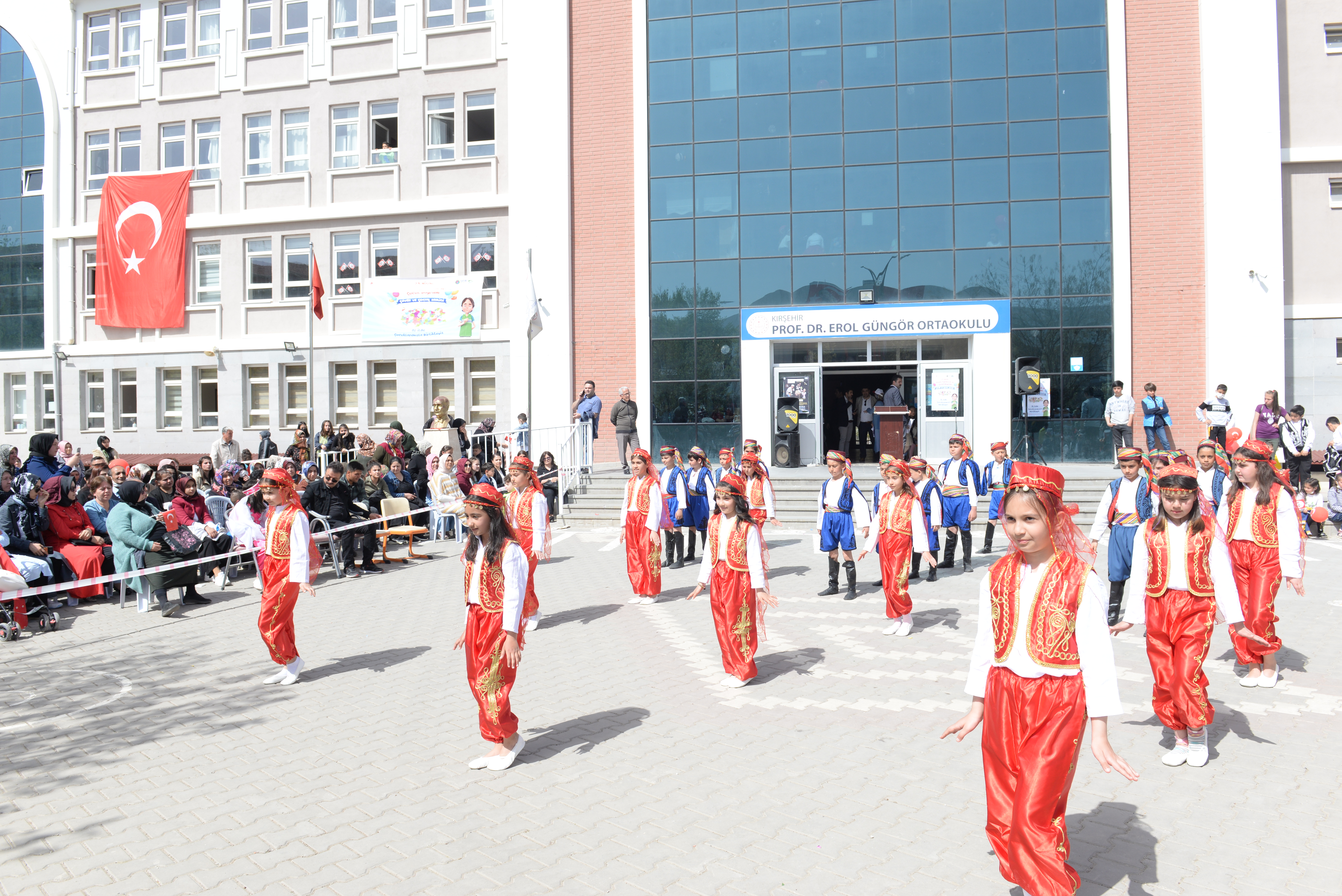 23 Nisan “Çevre ve Çocuk Şenliği” Etkinliği Düzenlendi.