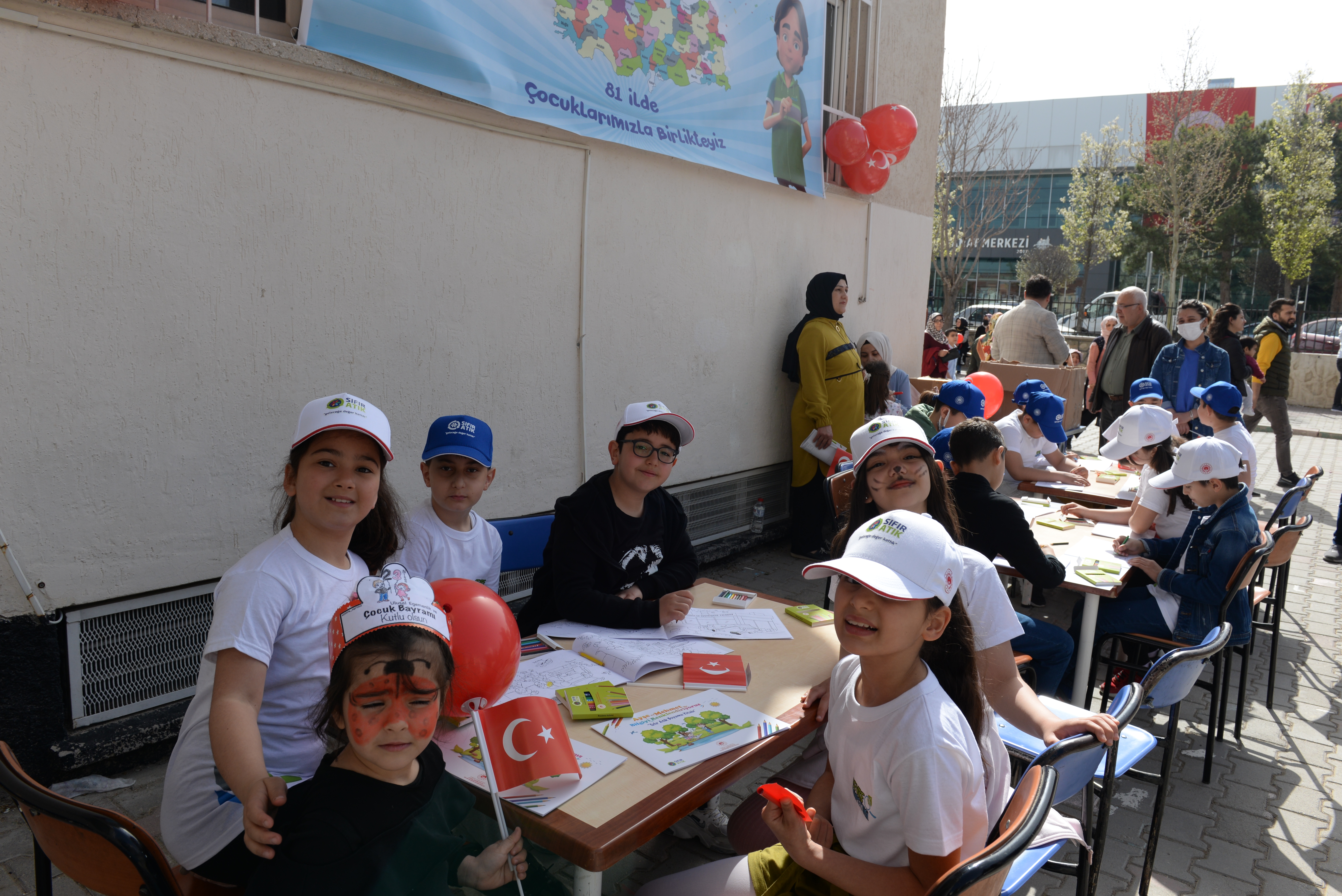 23 Nisan “Çevre ve Çocuk Şenliği” Etkinliği Düzenlendi.