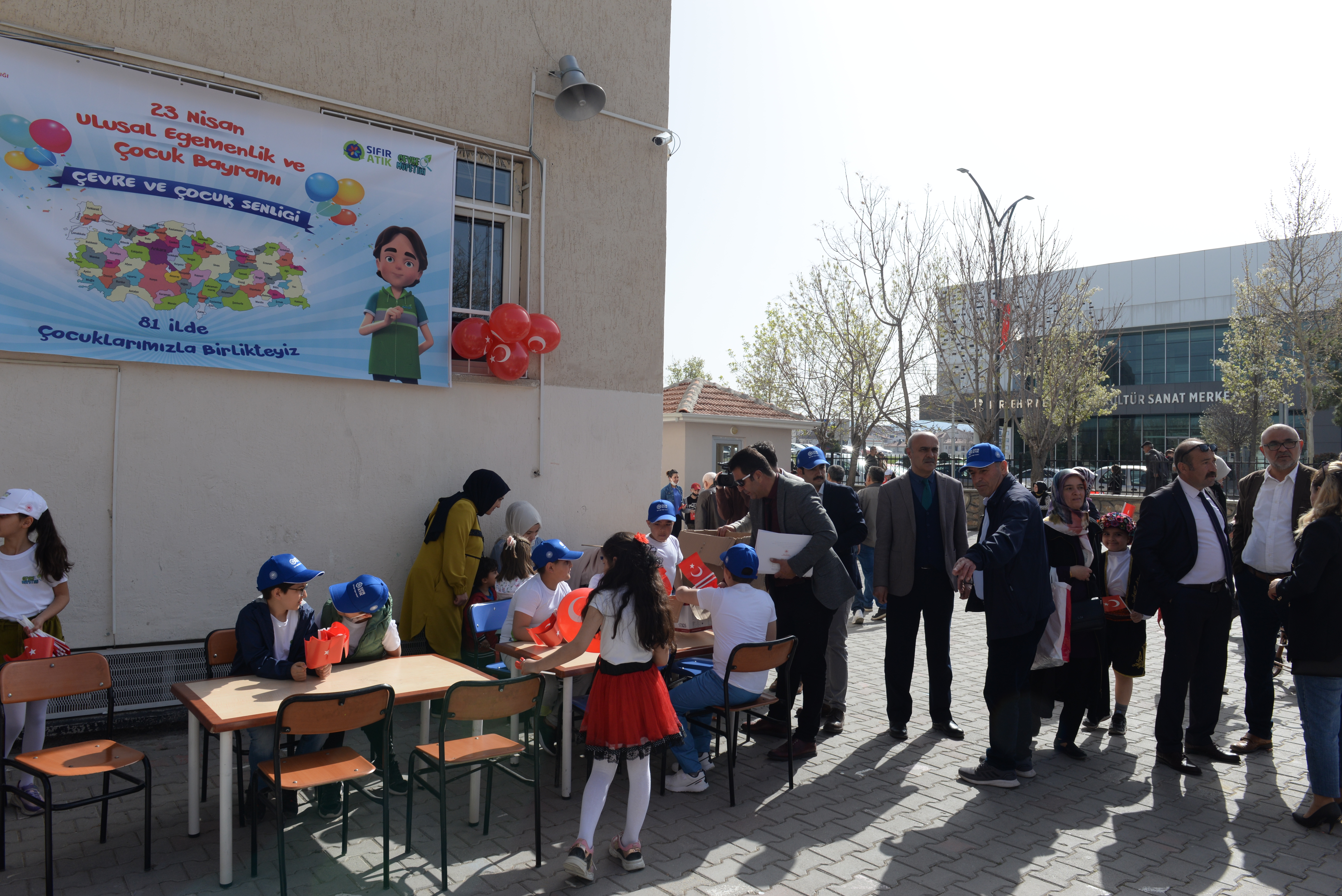 23 Nisan “Çevre ve Çocuk Şenliği” Etkinliği Düzenlendi.