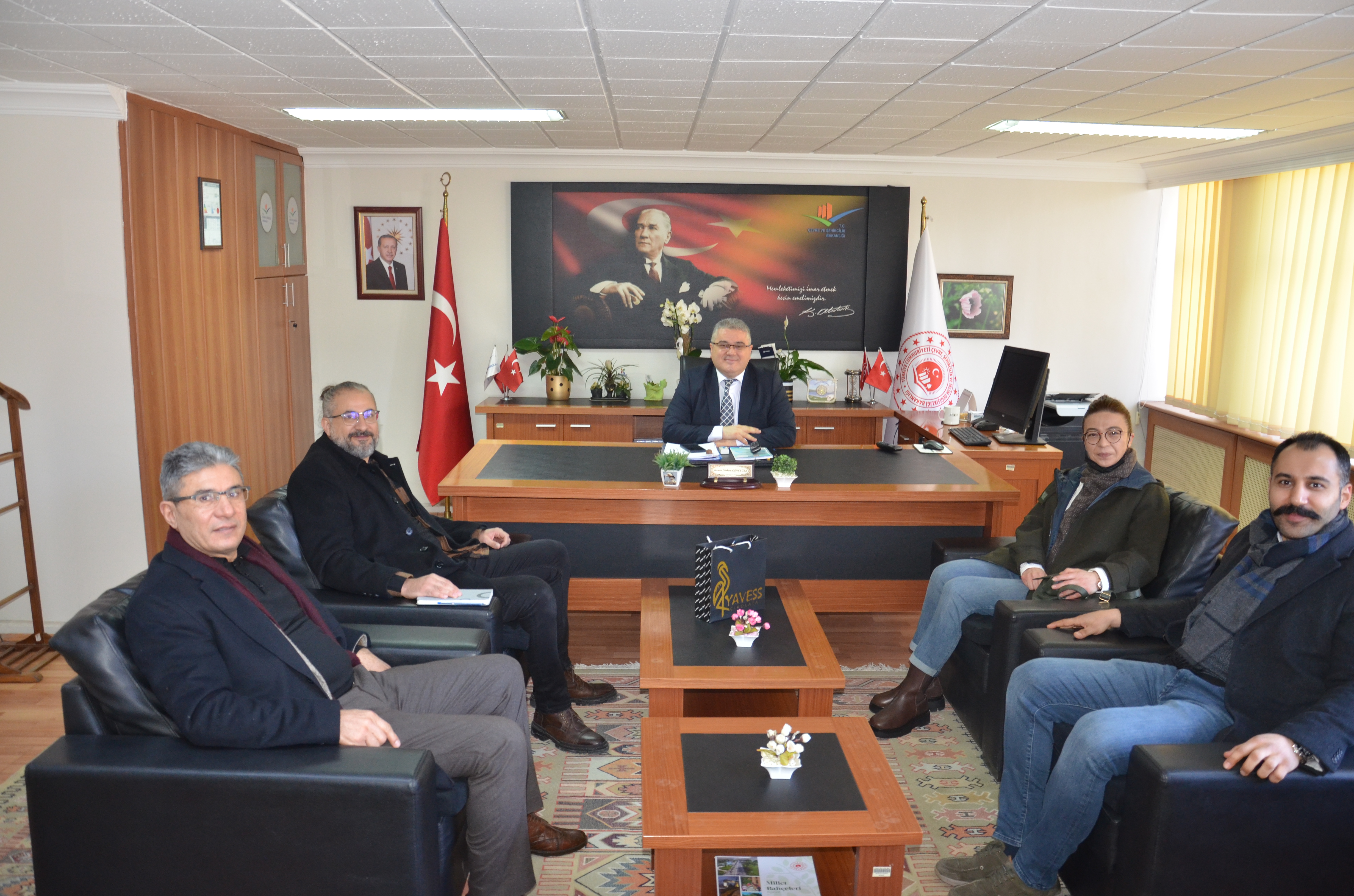 Ahi Evran Üniversitesi Hocaları,  İl Müdürümüz Sayın Hamdi Görkem GENÇTÜRK'ü ziyaret etti.