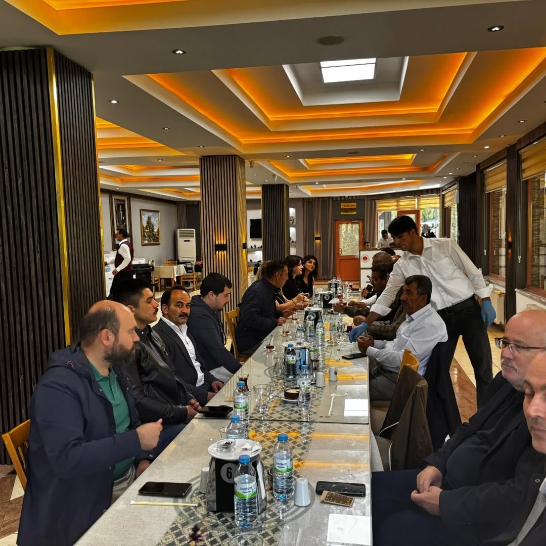 Emekli Olan Personellerimize Veda Yemeği Düzenlendi