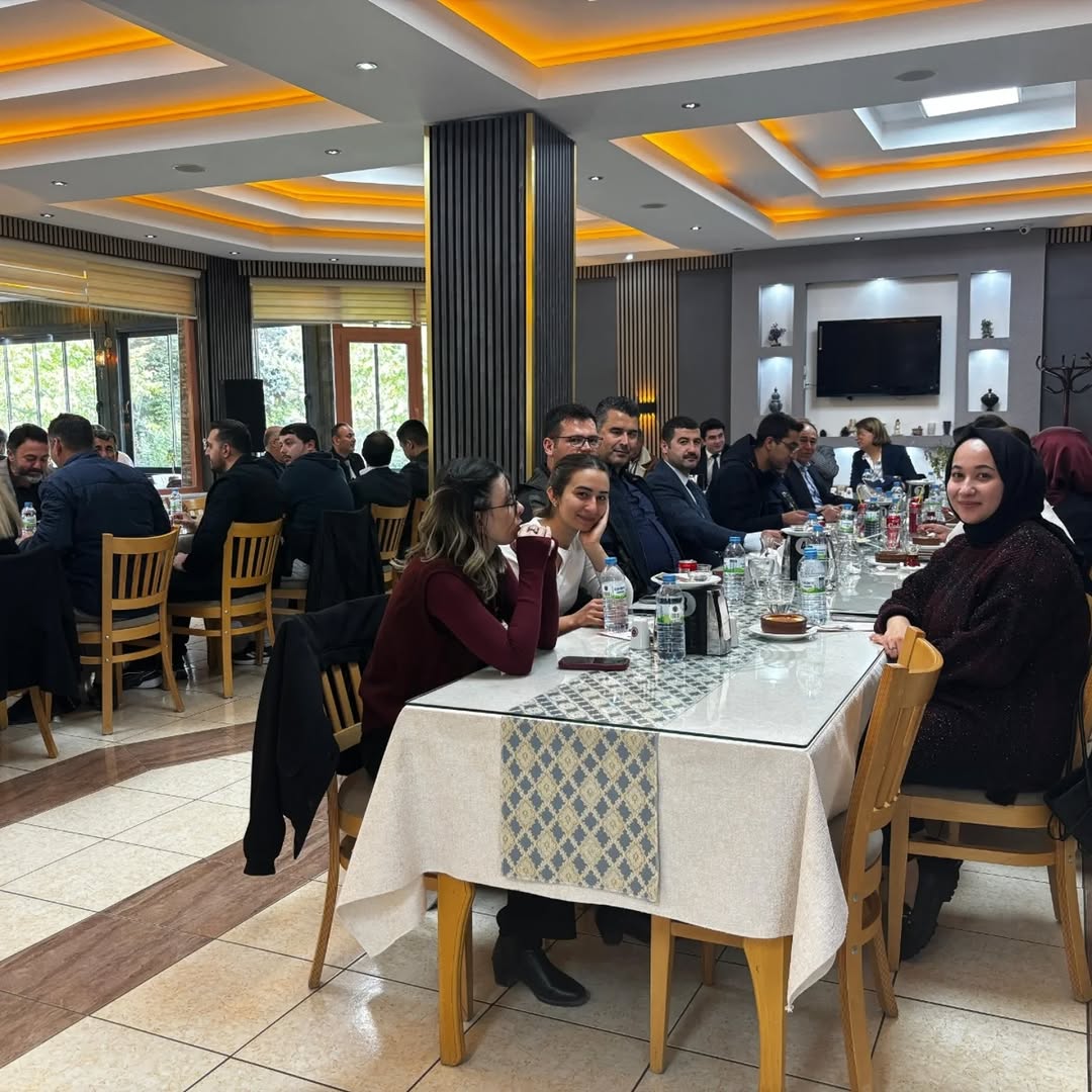 Emekli Olan Personellerimize Veda Yemeği Düzenlendi