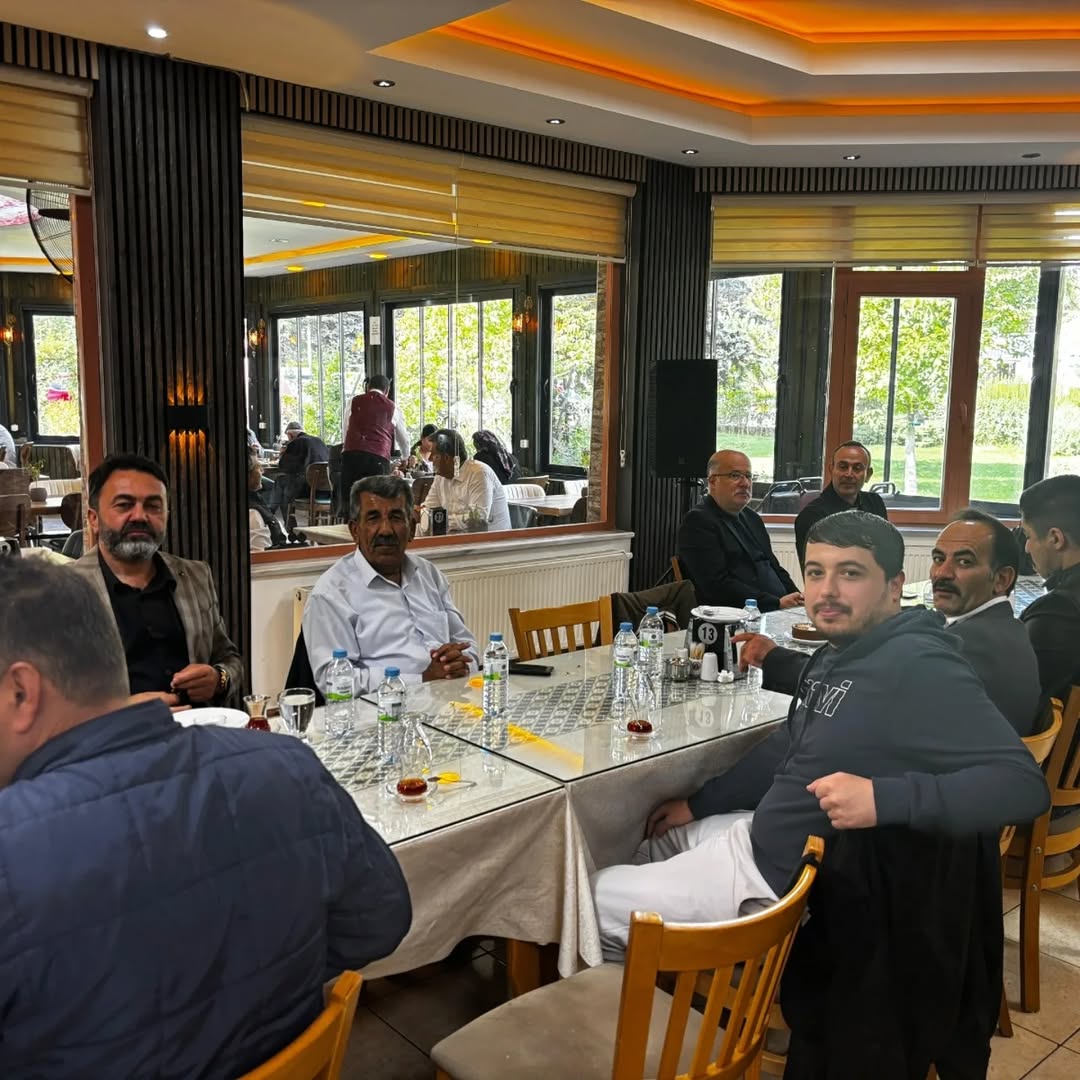 Emekli Olan Personellerimize Veda Yemeği Düzenlendi