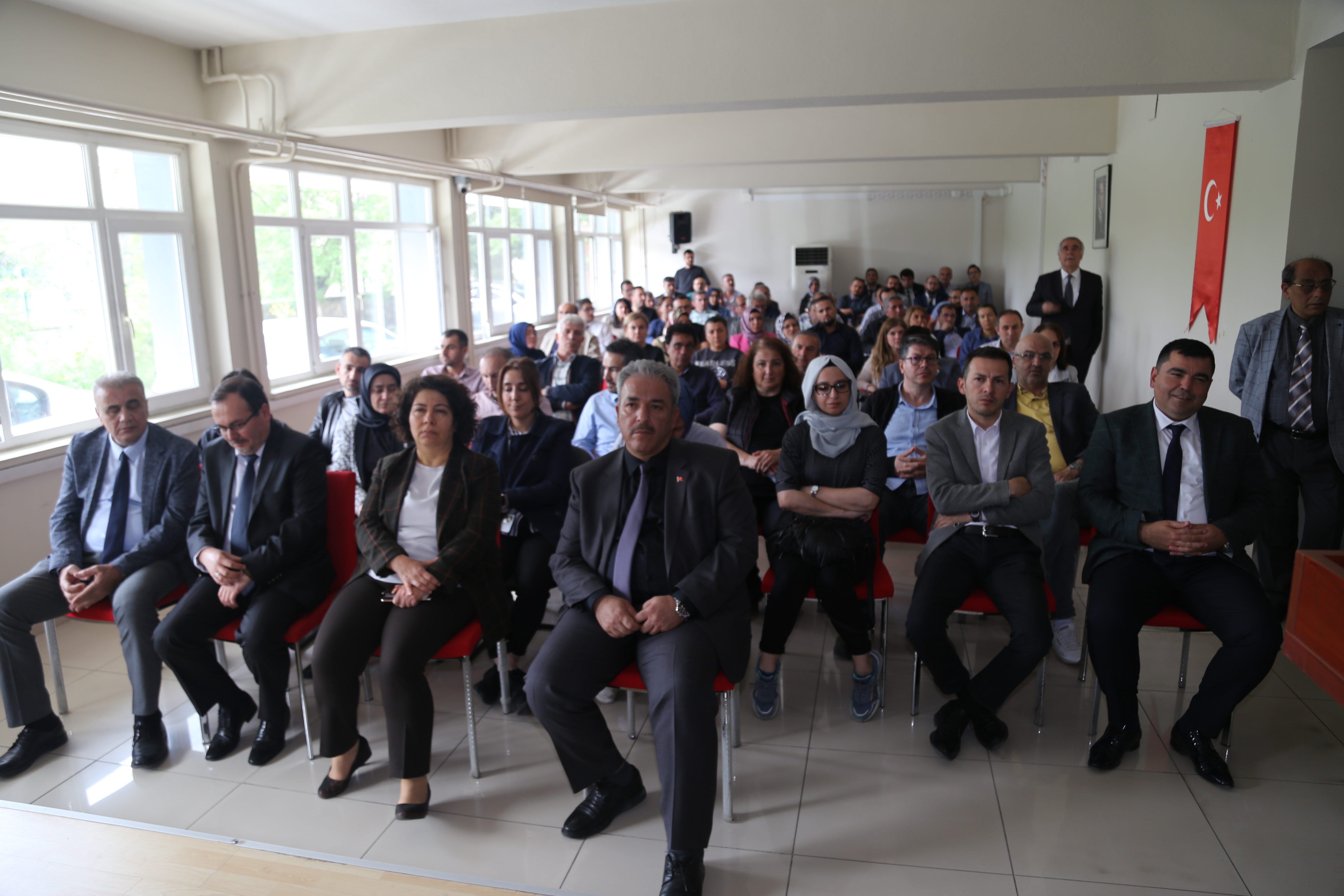 İl Müdürlüğümüz çalışanlarına “Kamu Görevlileri Etik Davranış İlke ve Kuralları ile Etkili İletişim” semineri düzenlendi.