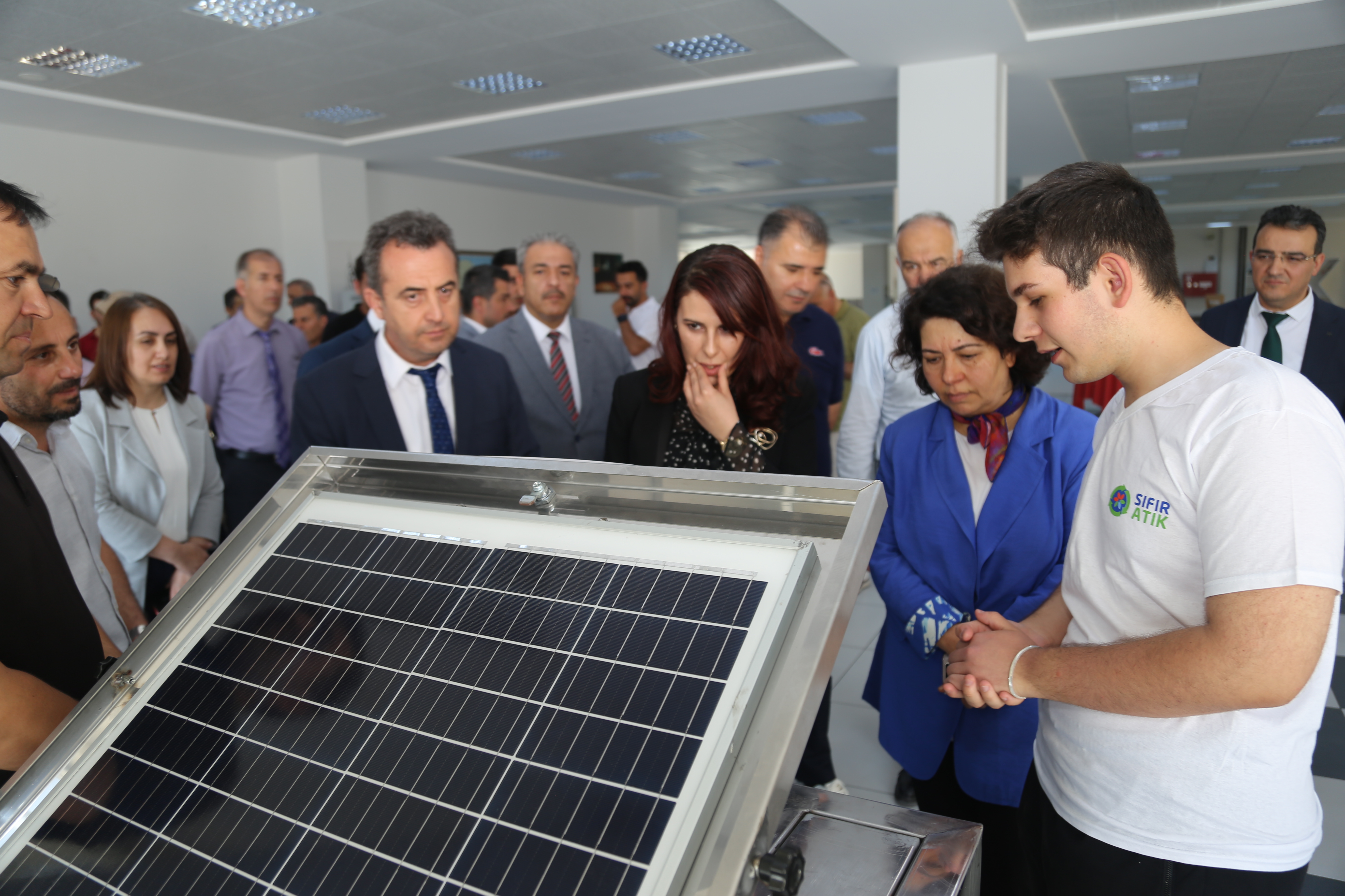 Türkiye Çevre Haftası Kapsamında Mehmet Tuza Pakpen Mesleki Ve Teknik Anadolu Lisesi'nde “Sıfır Atık -Kompost Makineleri Sergisi ve Eğitim Etkinlği