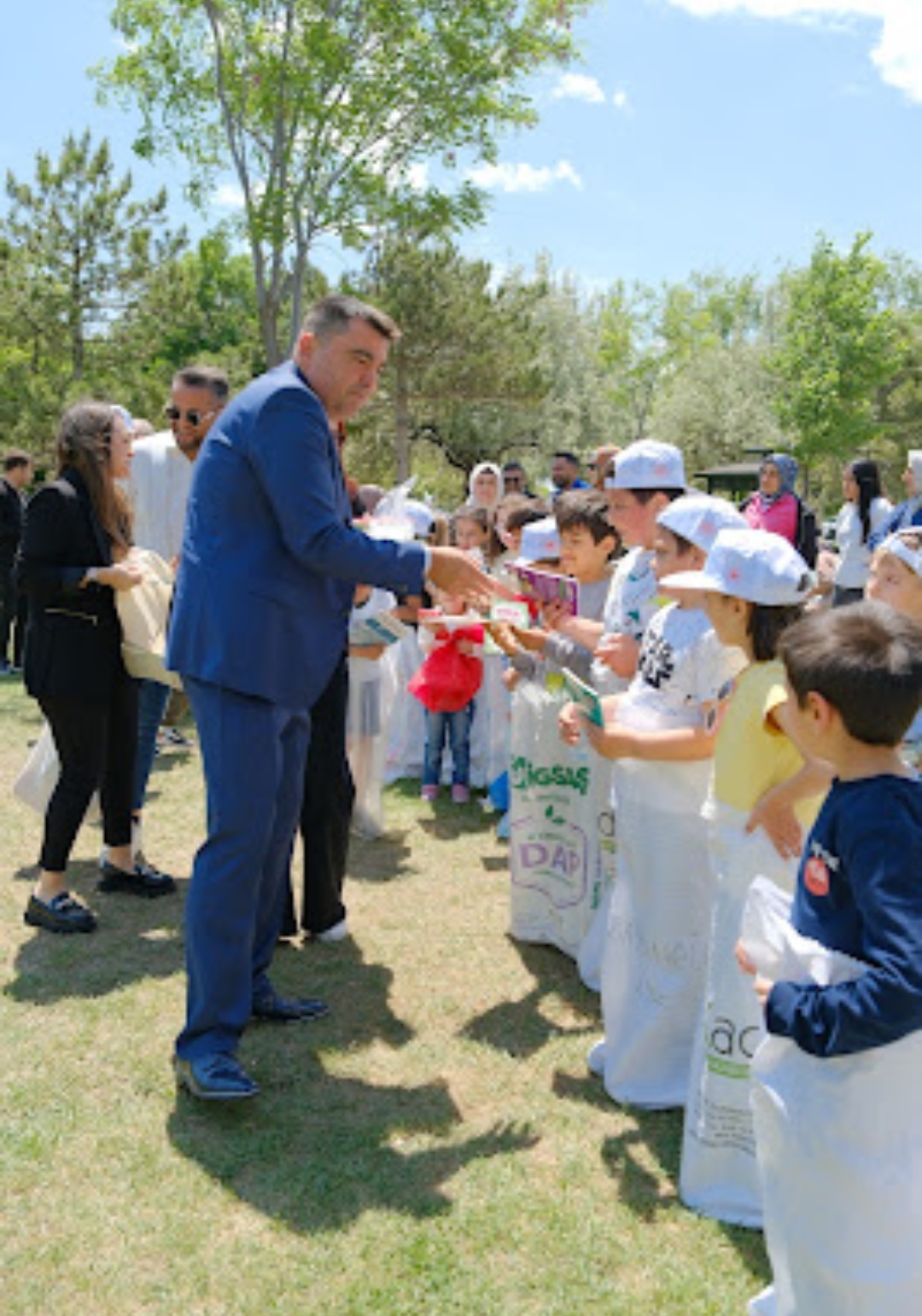 Türkiye Çevre Haftası Etkinliği Ayşe Tümer İlkokulu Öğrencilerinin Katılımıyla Gerçekleşti.