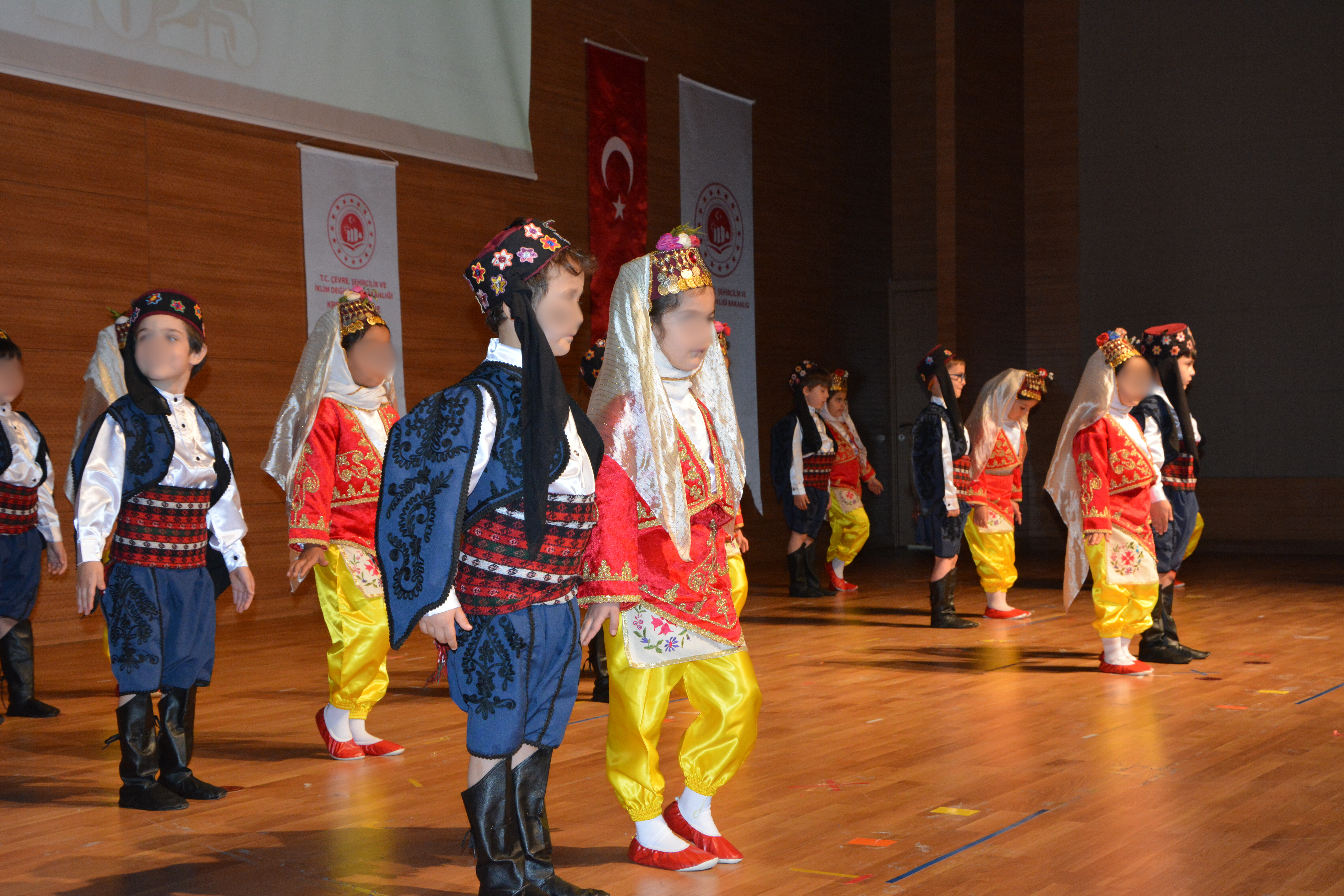 Çevre, Şehircilik ve İklim Değişikliği Bakanlığı Kreş ve Gündüz Bakımevi’nde Mezuniyet Coşkusu