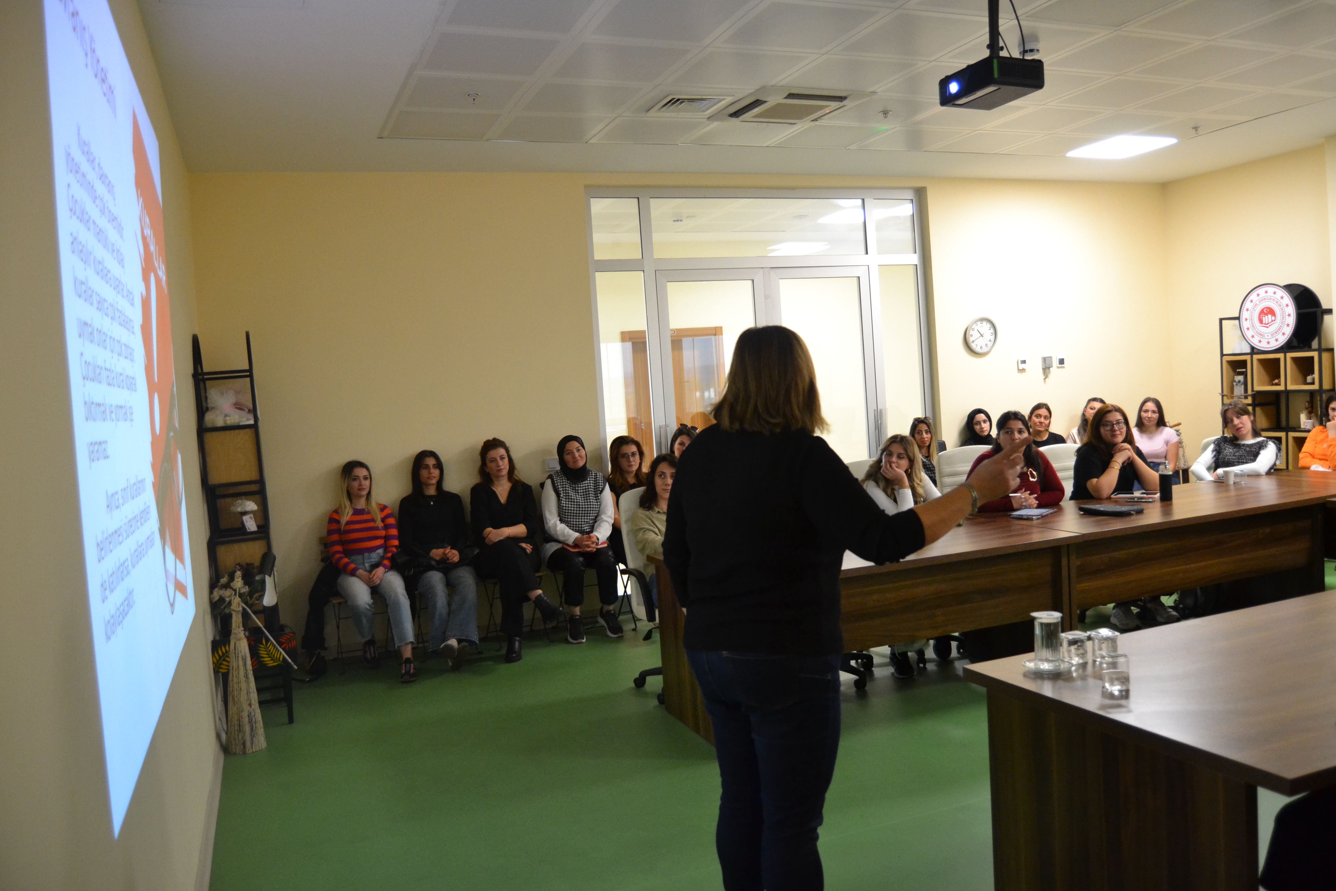 Sınıf Yönetimi ve Öğretmen Tutumları Semineri Gerçekleştirildi