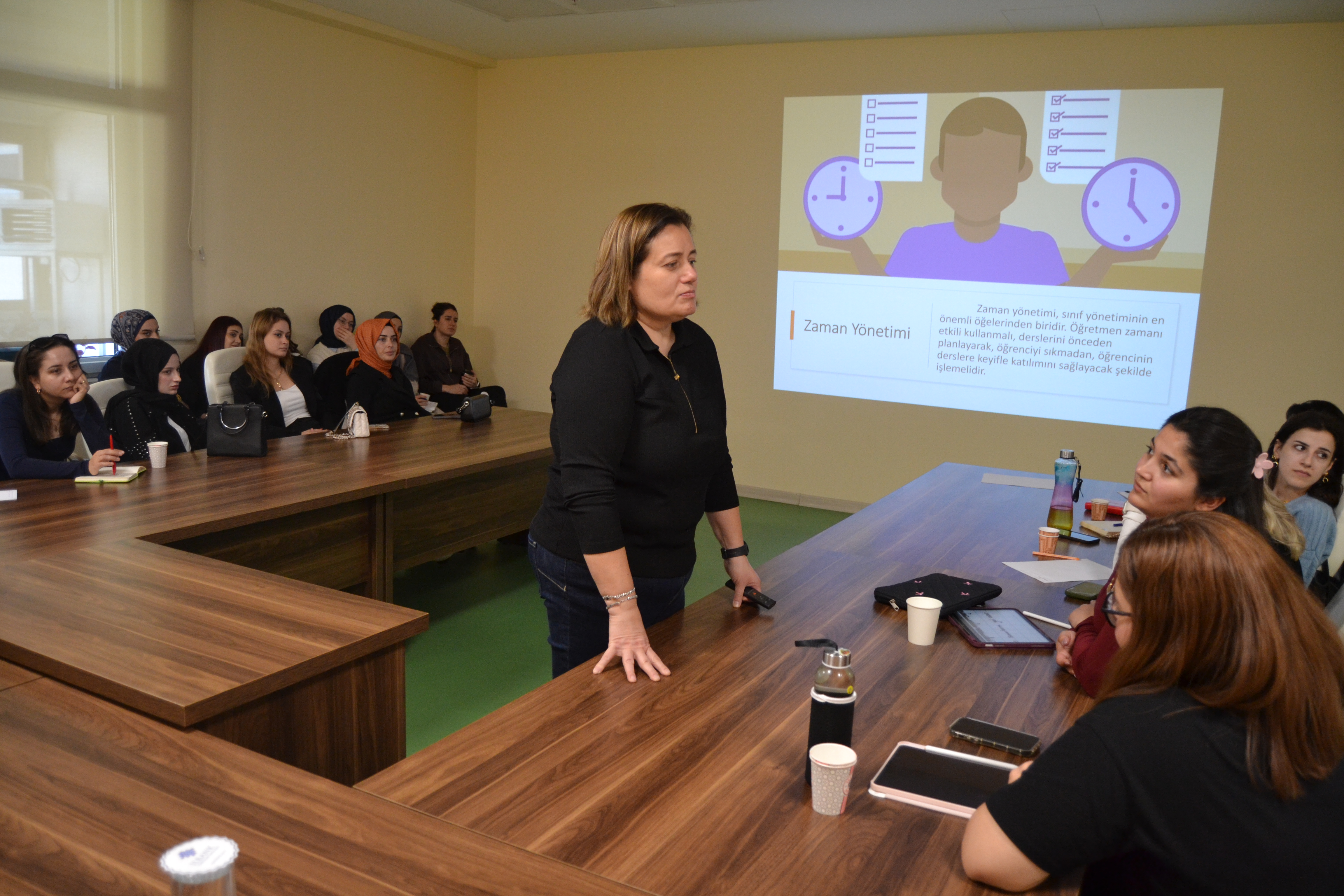 Sınıf Yönetimi ve Öğretmen Tutumları Semineri Gerçekleştirildi