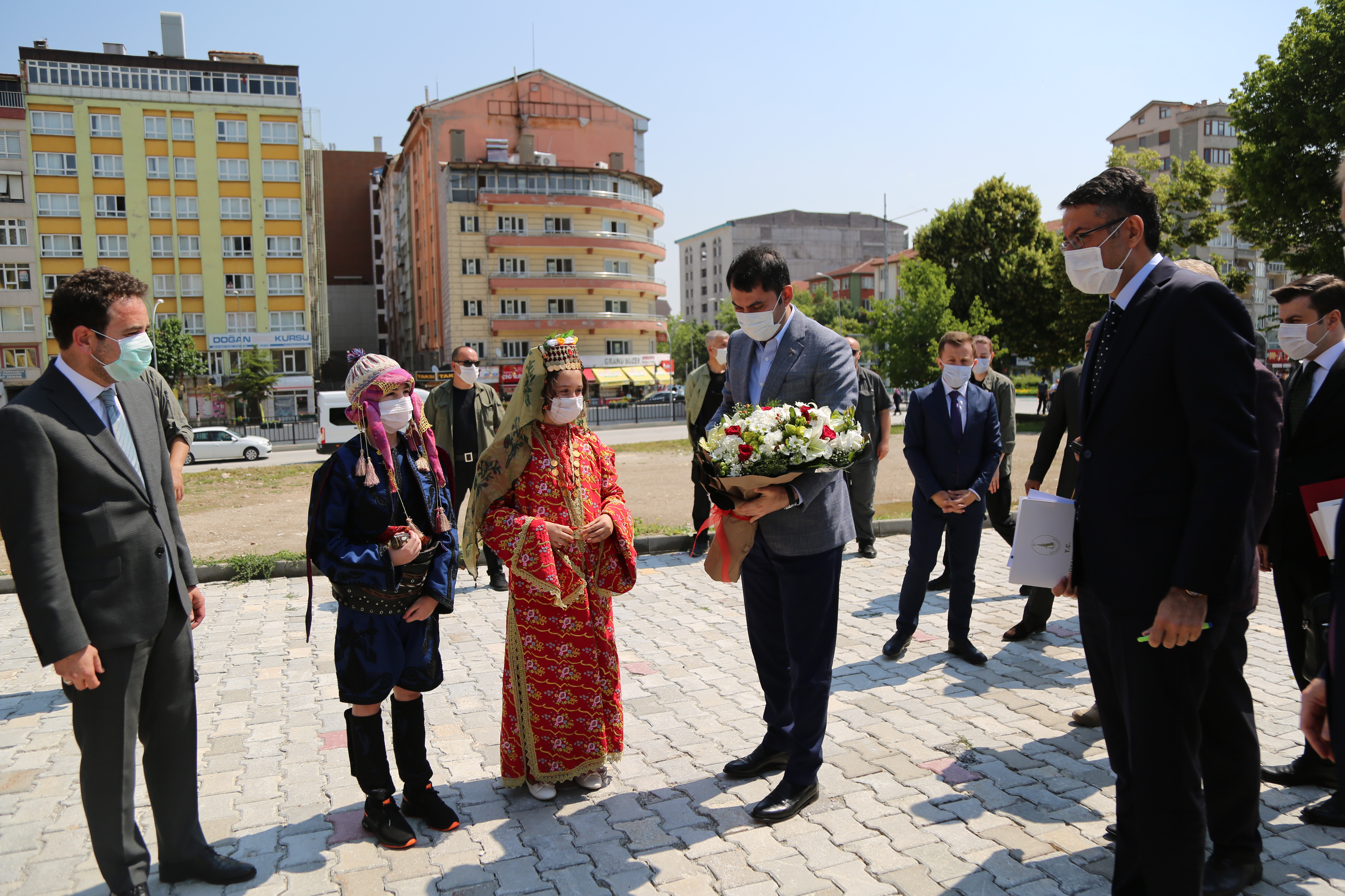 Çevre ve Şehircilik Bakanımız Sayın Murat KURUM Kütahya’yı ziyaretlerinde: İlimizi Çevre ve Şehircilik Yatırımları ile Kalkındıracağımızı söyledi.