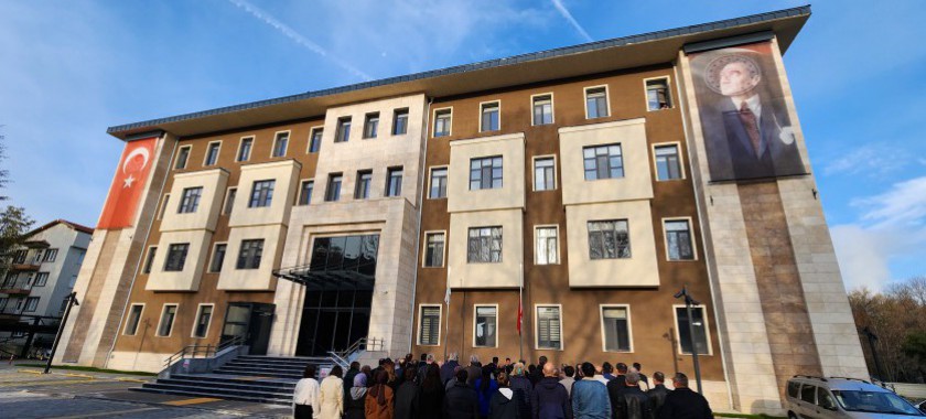 Cumhuriyetimizin Kurucusu Gazi Mustafa Kemal ATATÜRK'ü Saygı ve Özlemle Anıyoruz.