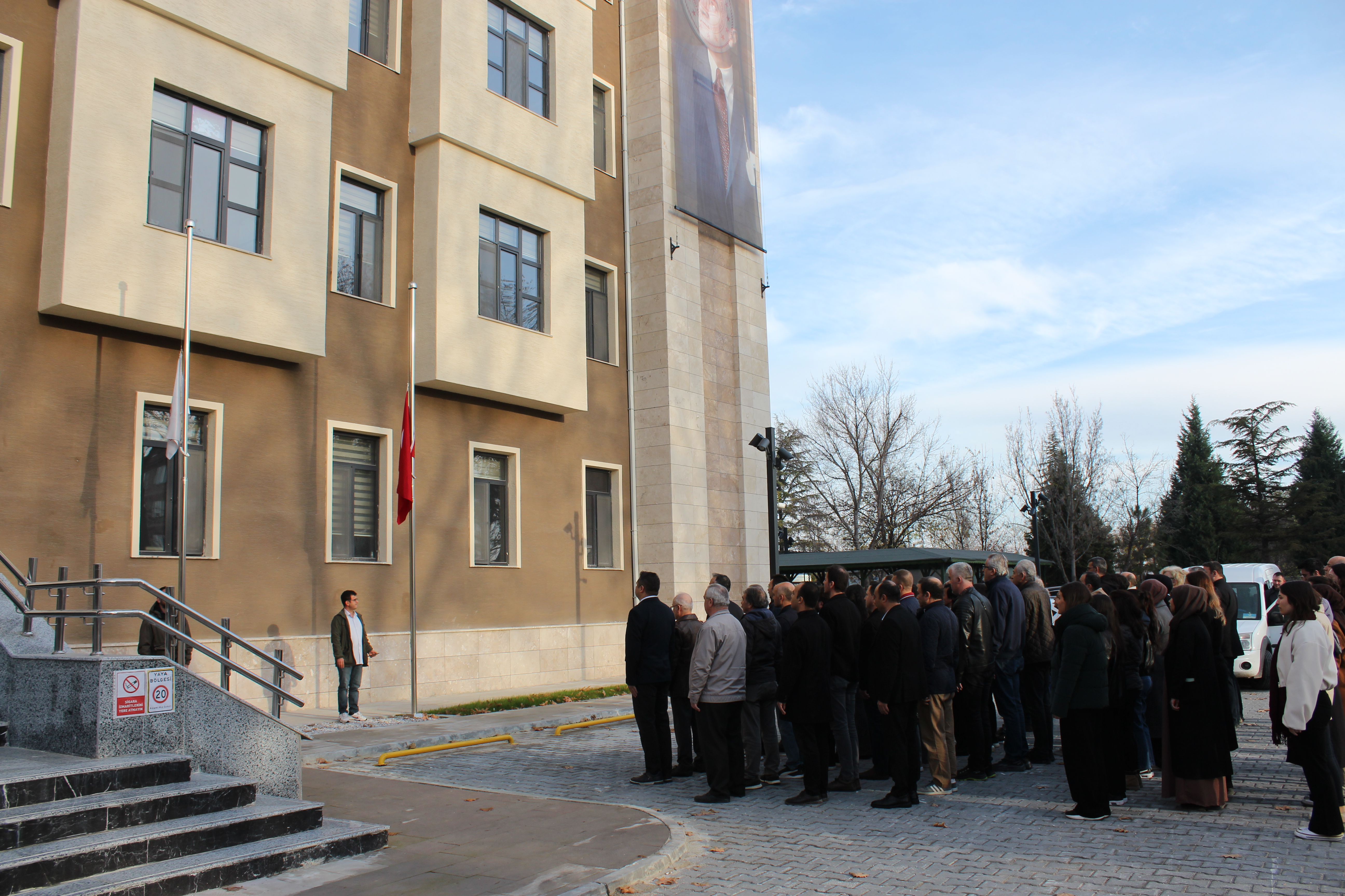 Cumhuriyetimizin Kurucusu Gazi Mustafa Kemal ATATÜRK'ü Saygı ve Özlemle Anıyoruz.